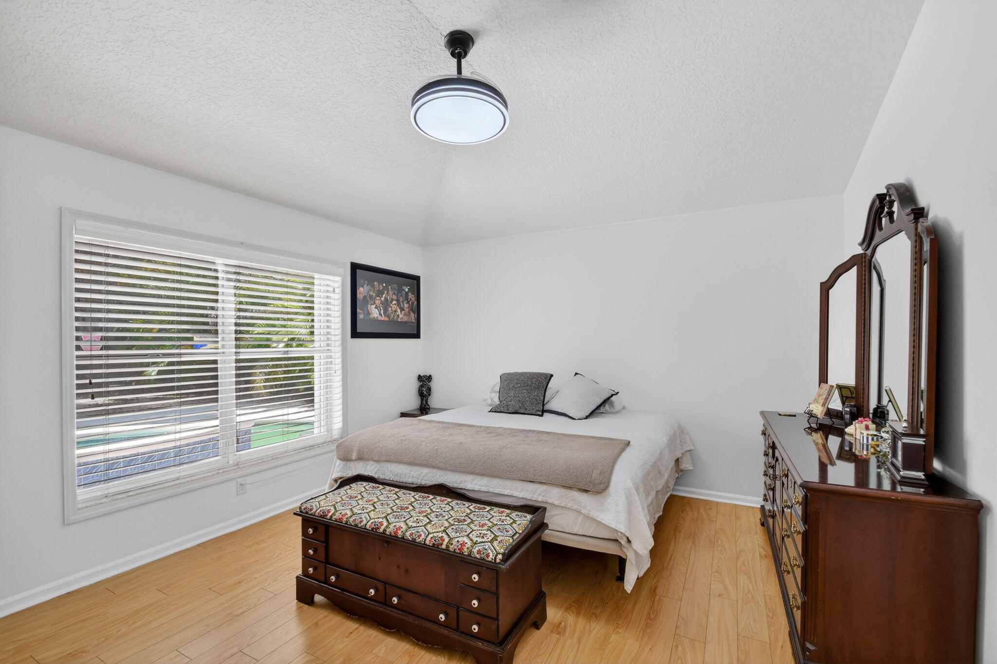 1084 Aspri Way Property Photo 18