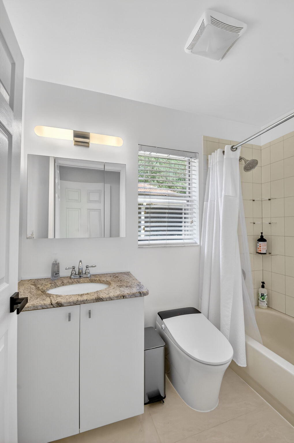 1084 Aspri Way Property Photo 29