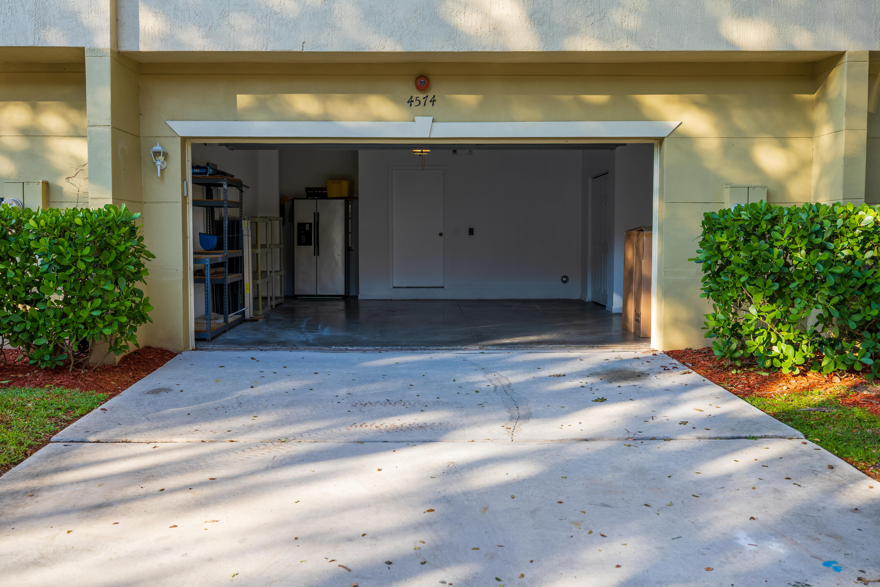 4574 Danson Way Property Photo 2