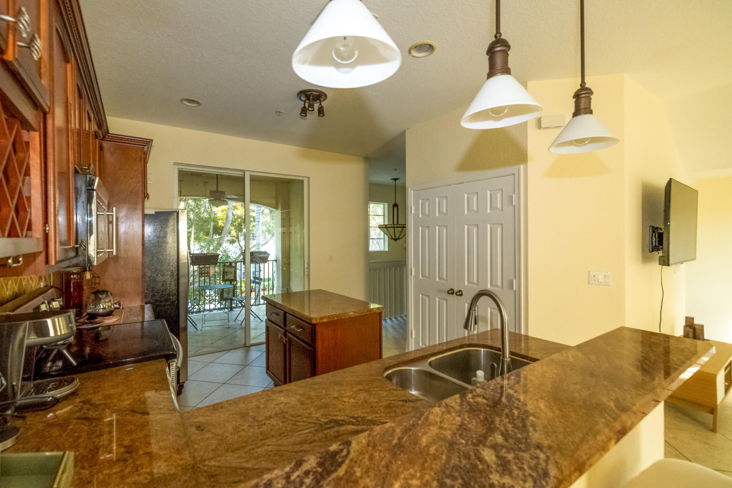 4574 Danson Way Property Photo 6