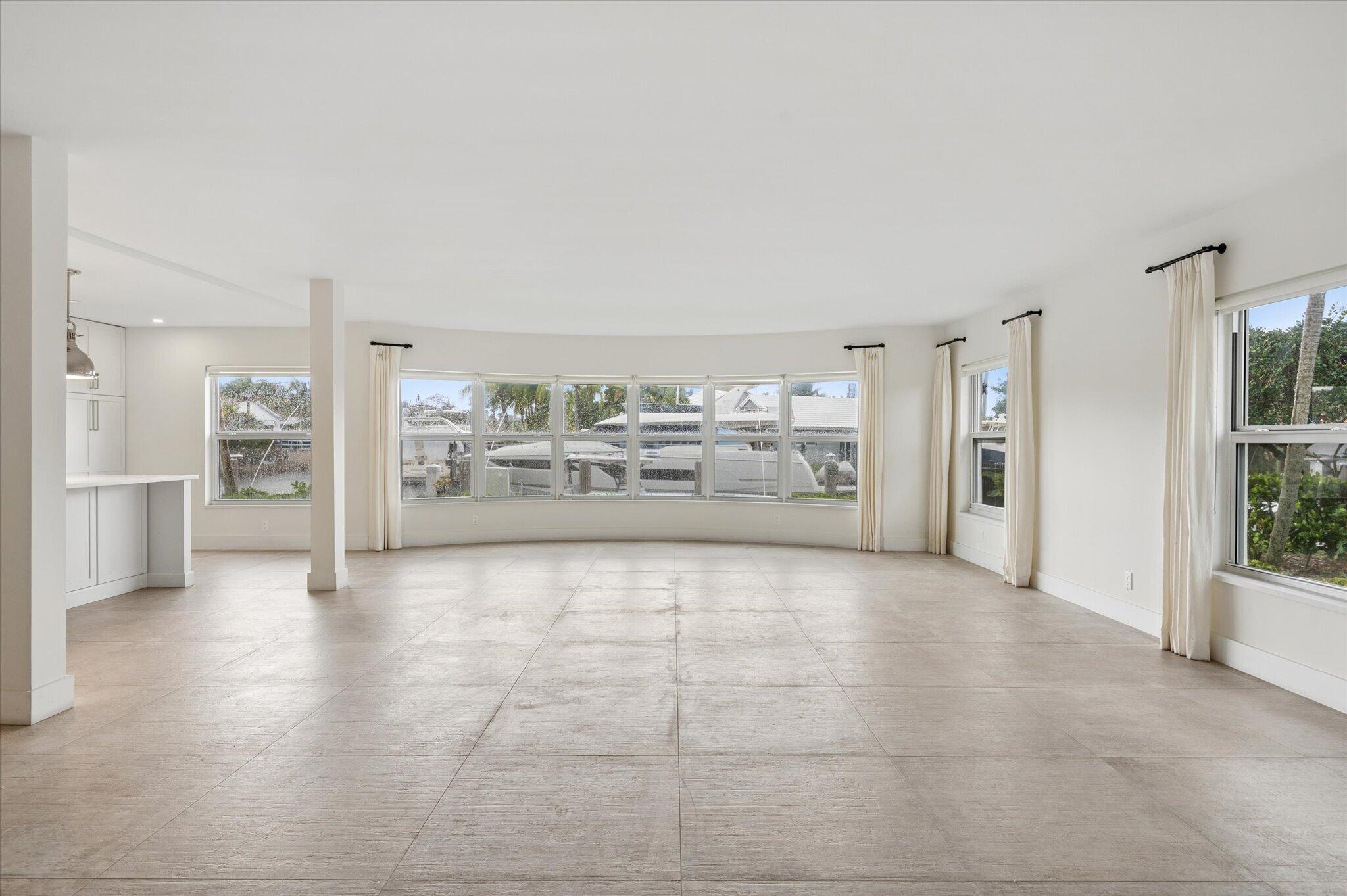 5100 Bayview Drive 106 Property Photo 8