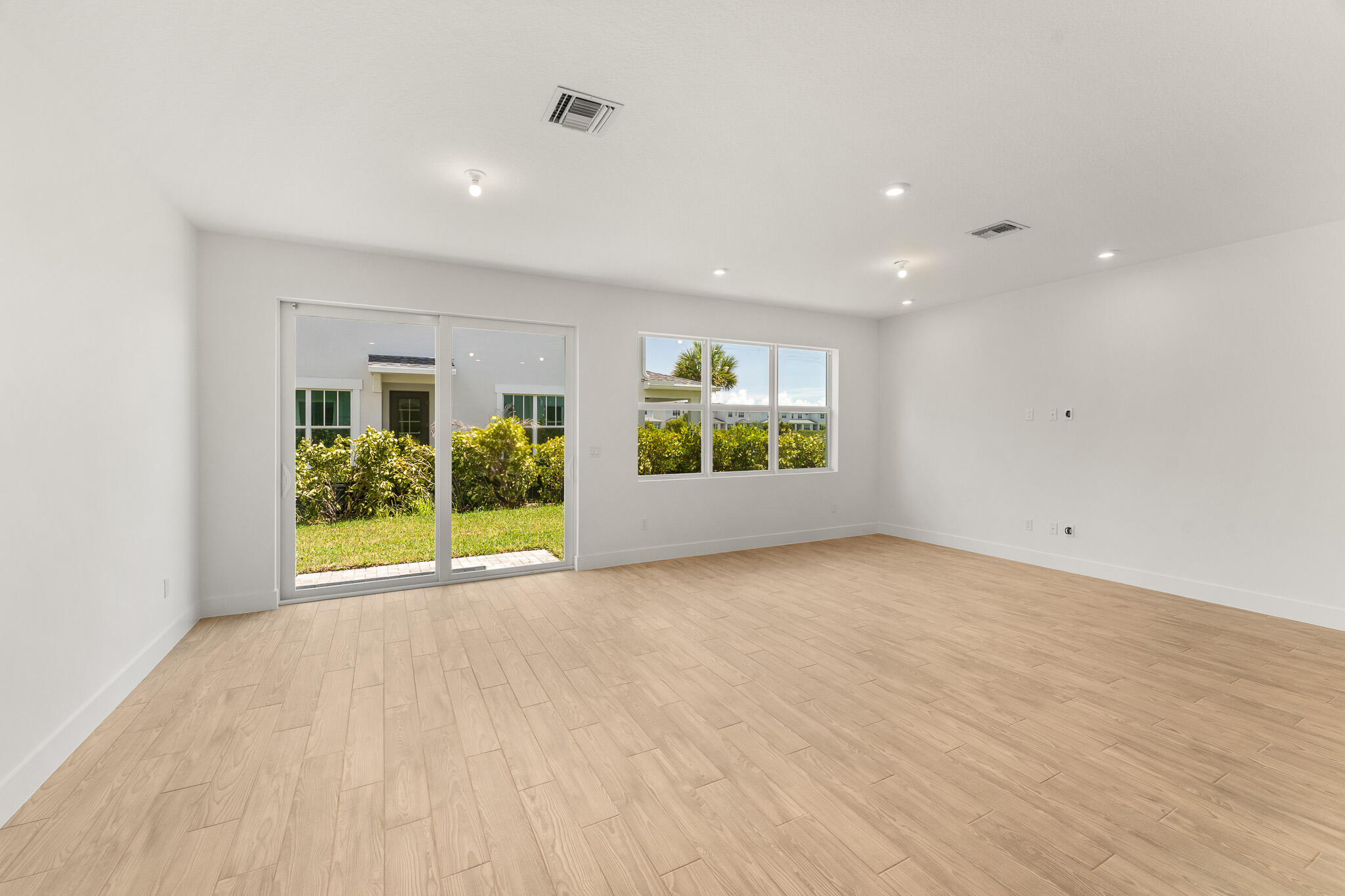 3616 Nw Solange Court Property Photo 4