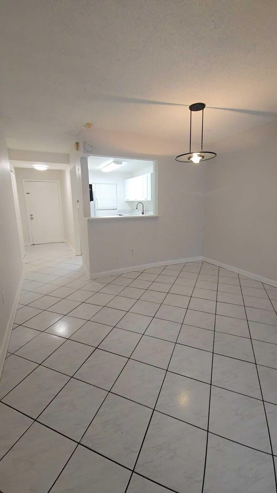 4111 Stirling Road 406 Property Photo 7
