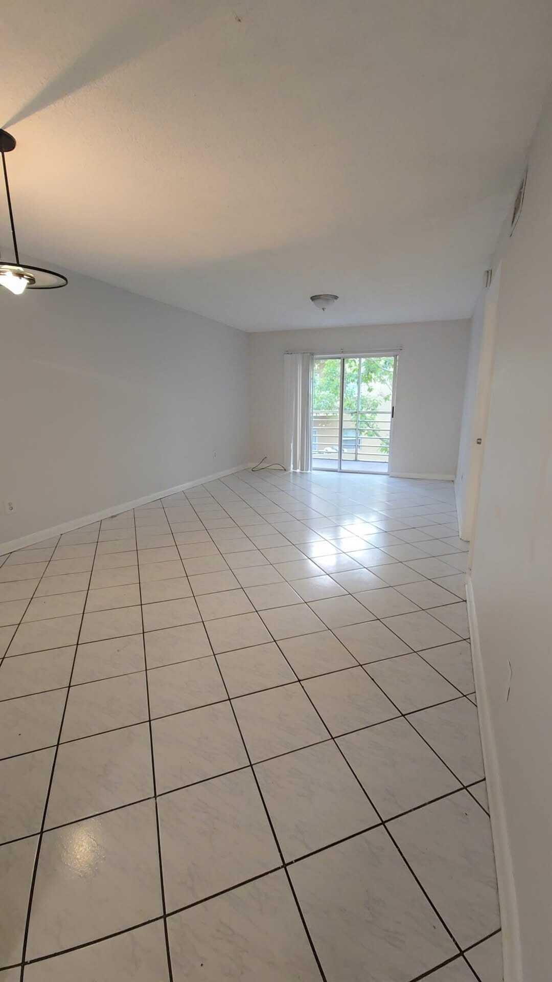4111 Stirling Road 406 Property Photo 10