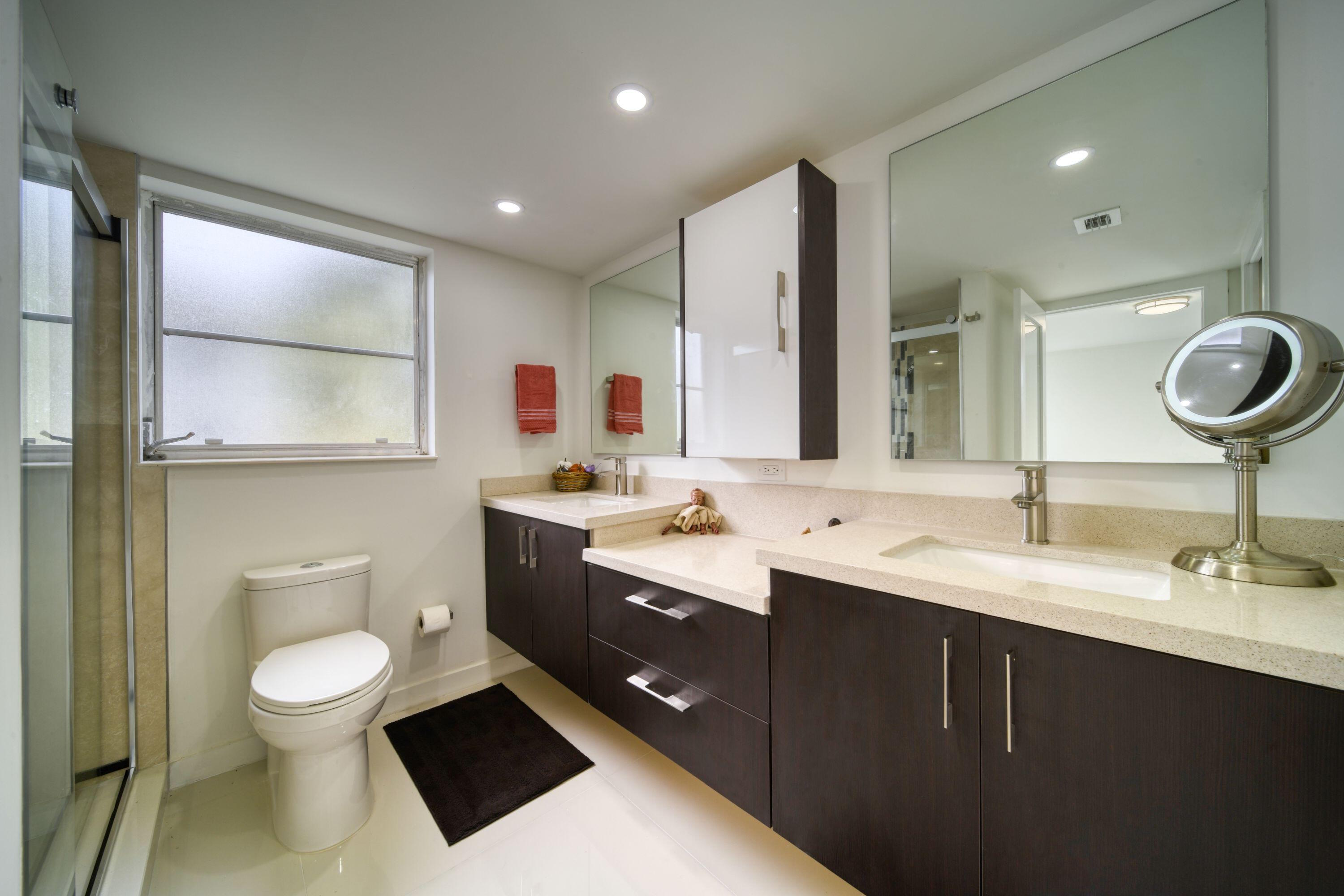 535 Oaks Drive 510 Property Photo 6