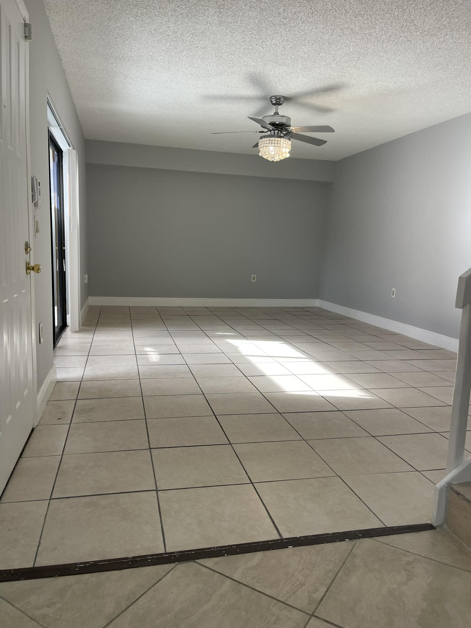 3230 32nd Way Property Photo 11