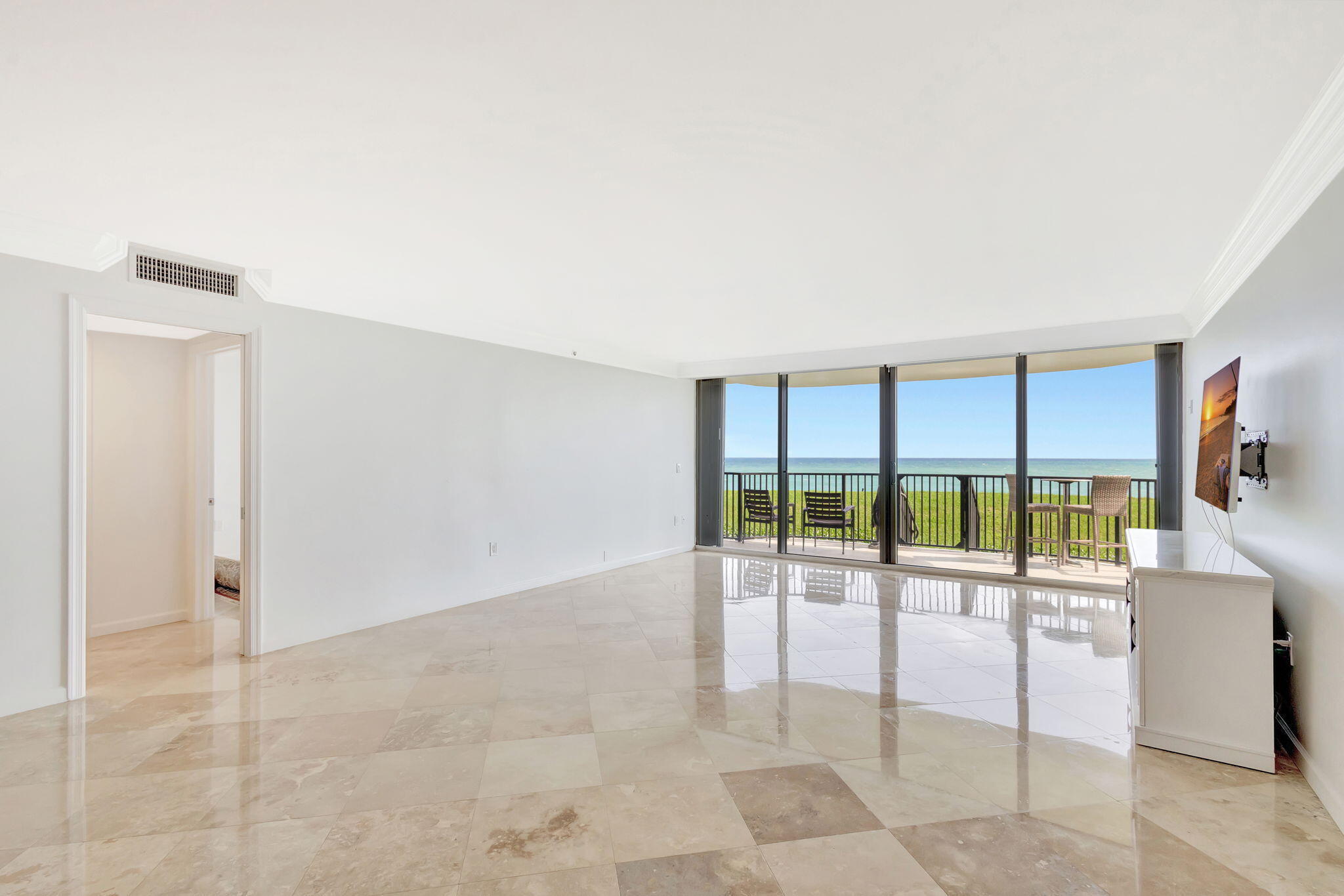 400 Beach Road 103 Property Photo 11