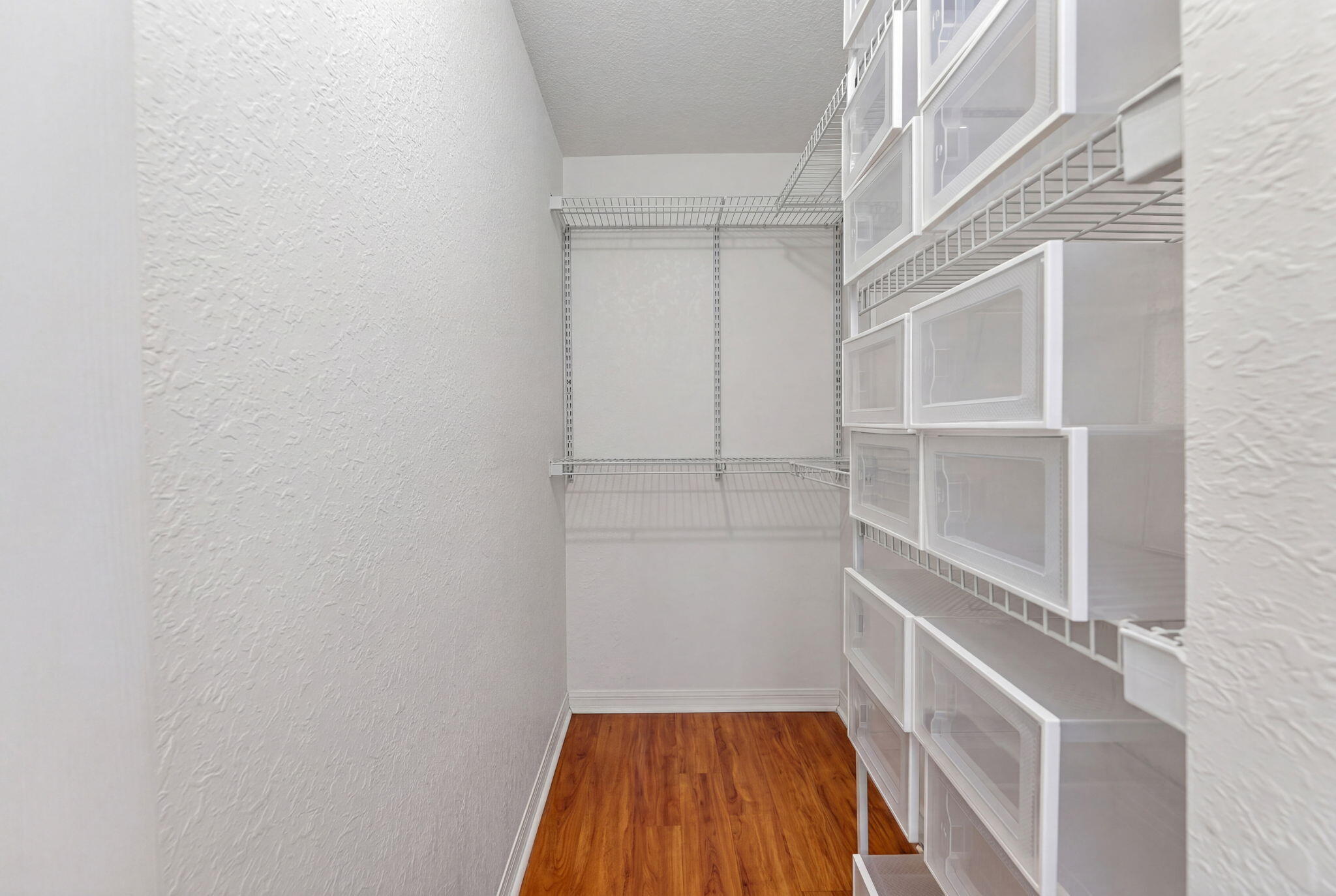 5951 Manchester Way Property Photo 6