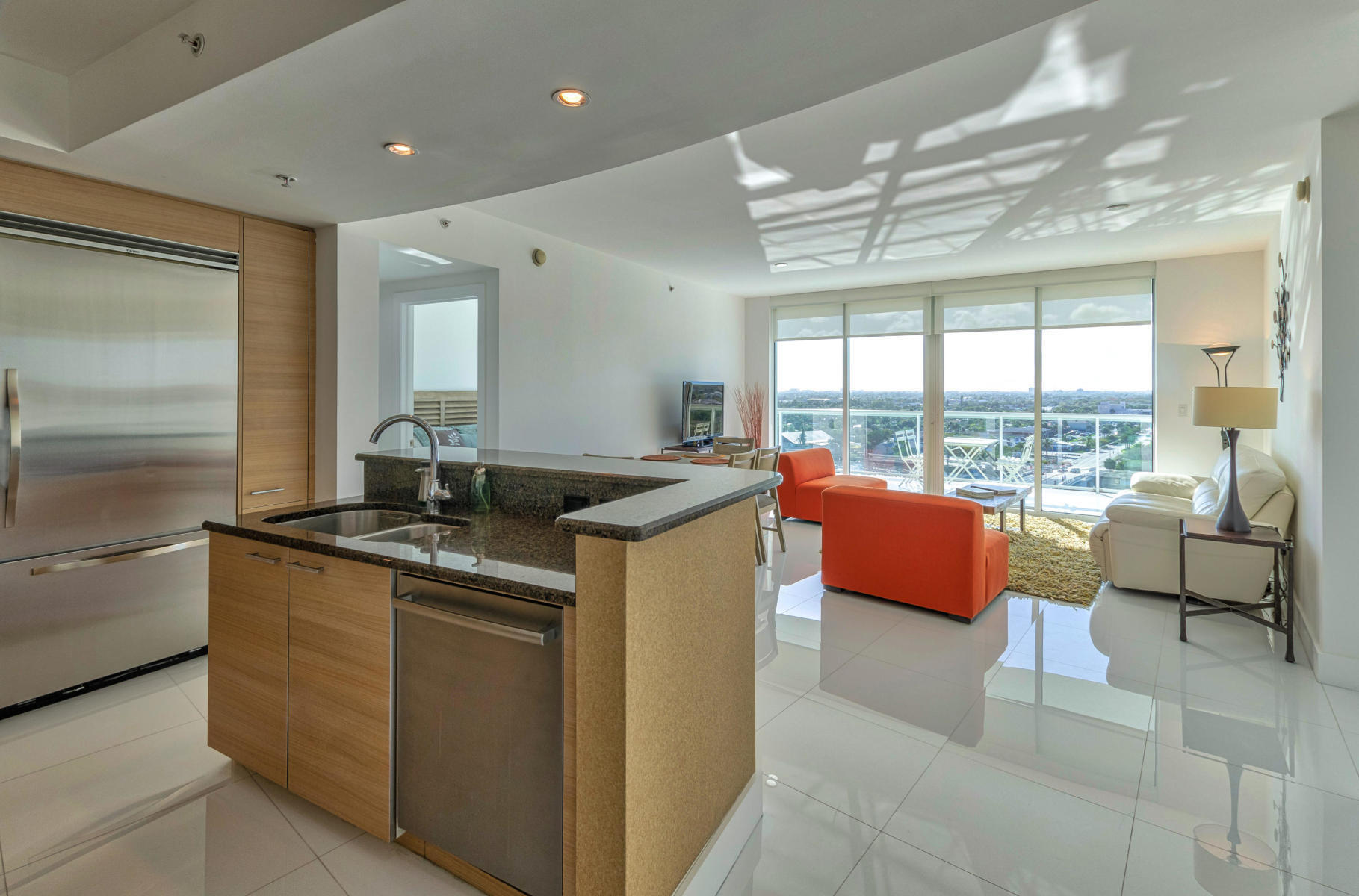 1 N Ocean Boulevard 913 Property Photo 3
