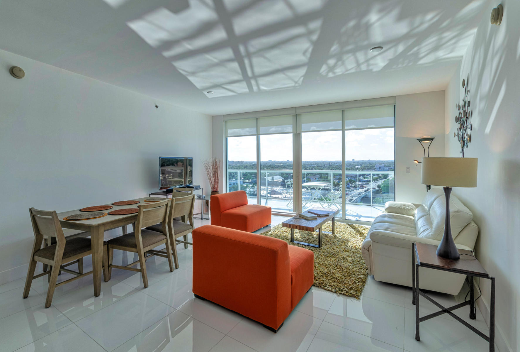 1 N Ocean Boulevard 913 Property Photo 5