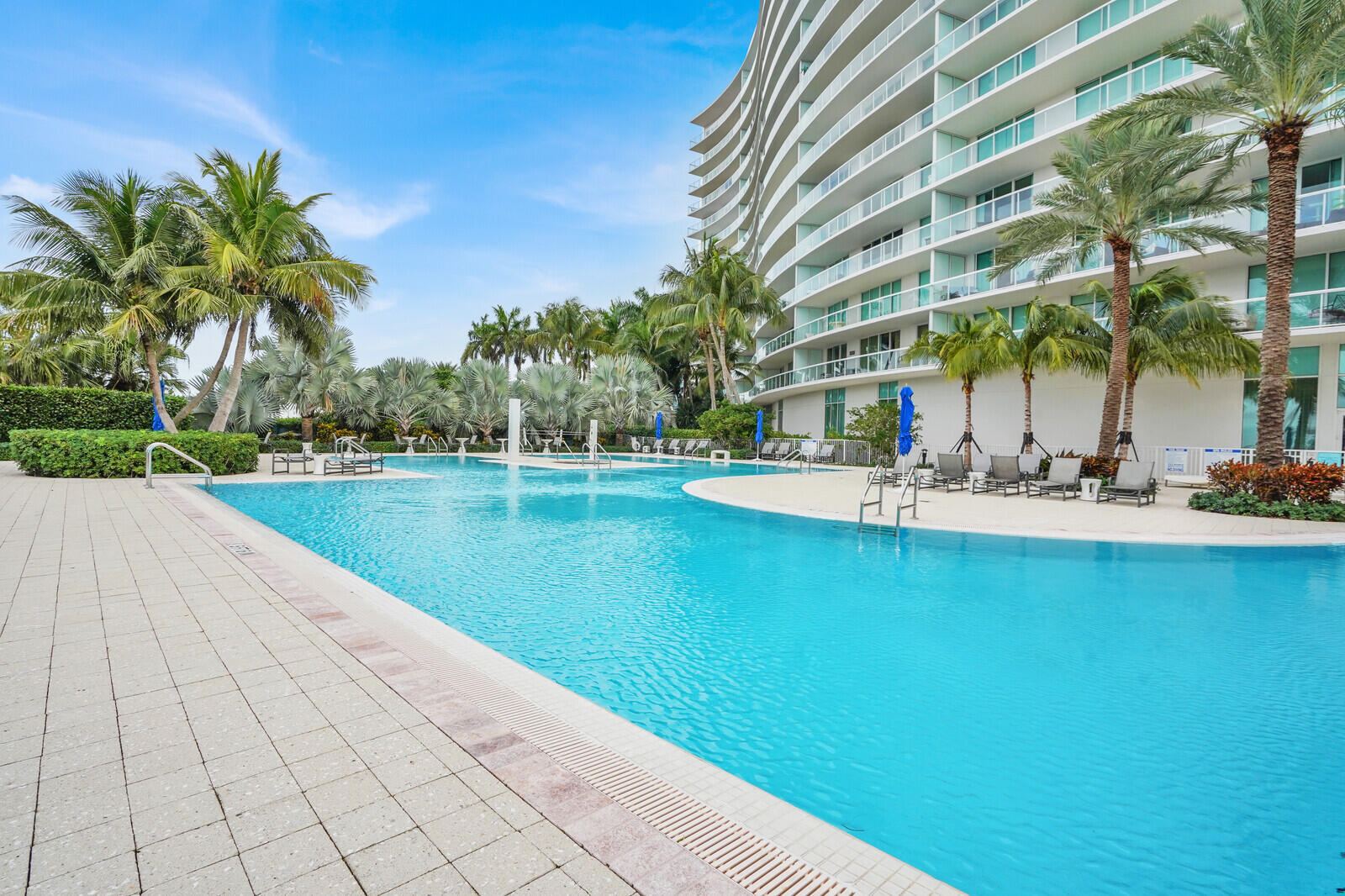 1 N Ocean Boulevard 913 Property Photo 18