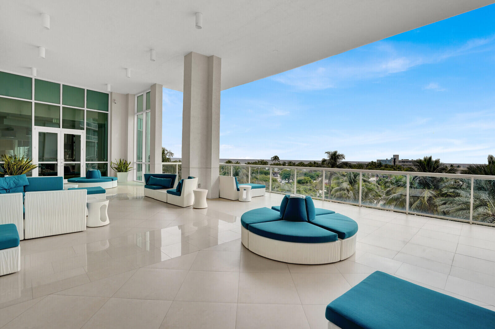 1 N Ocean Boulevard 913 Property Photo 37