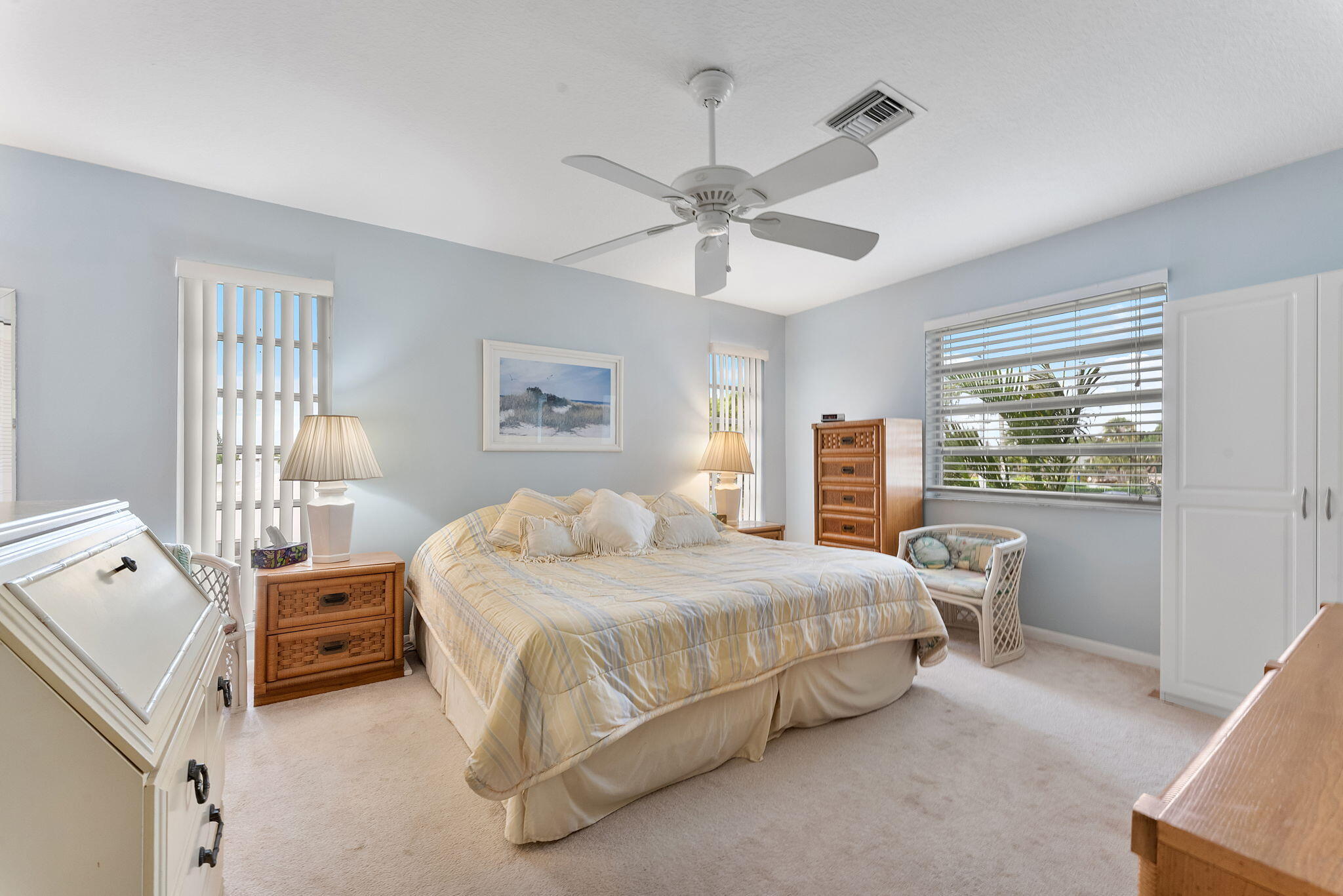 2401 Del-aire Boulevard E 201 Property Photo 5