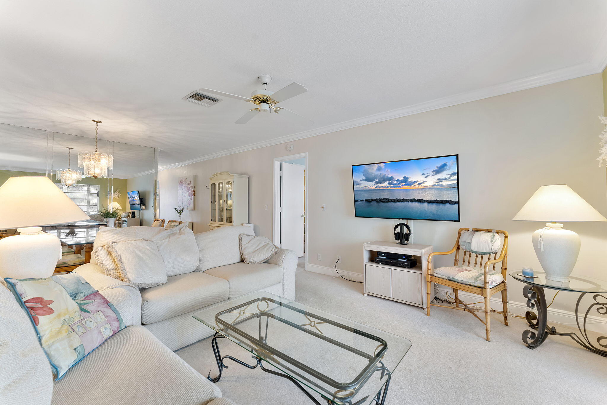2401 Del-aire Boulevard E 201 Property Photo 12
