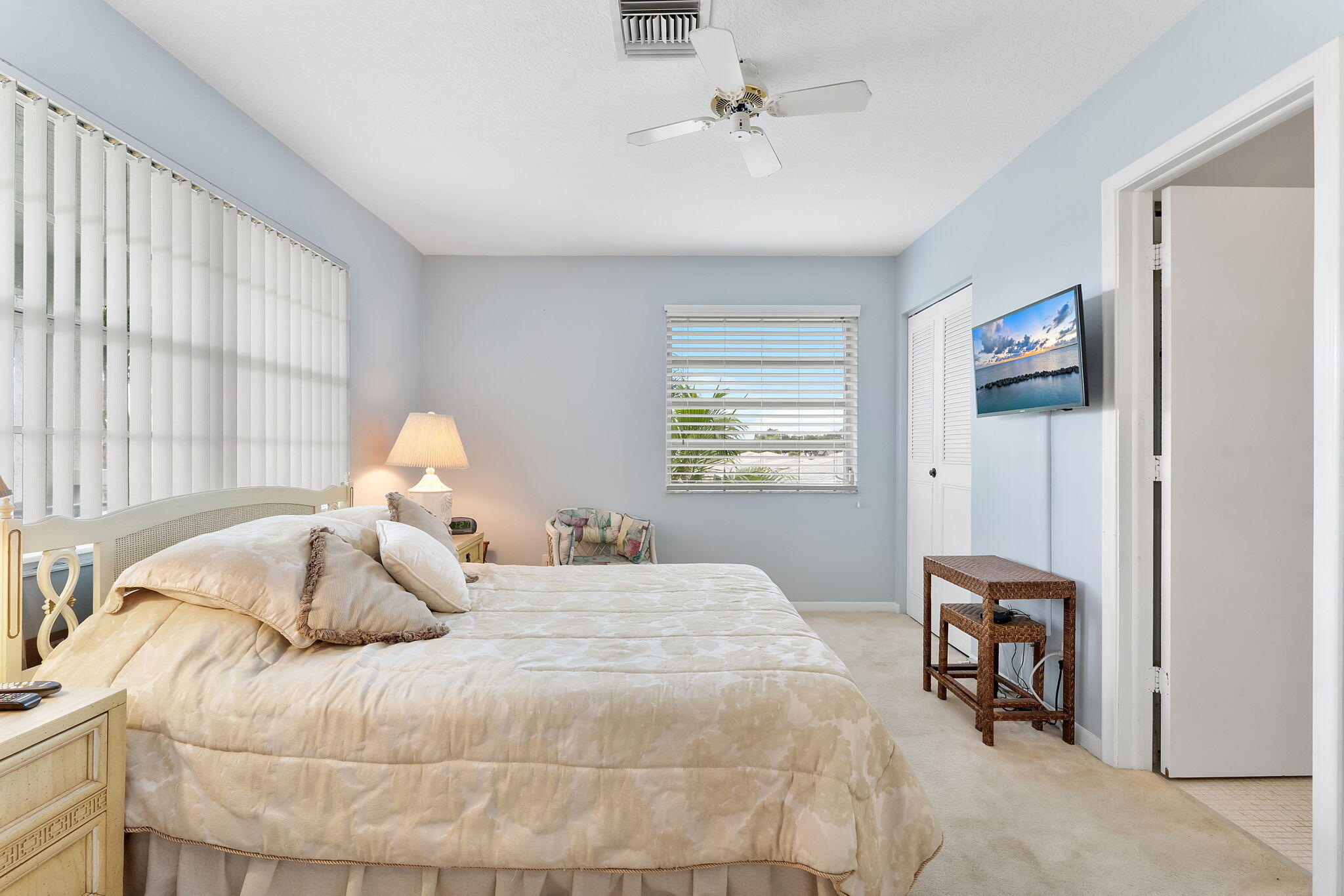 2401 Del-aire Boulevard E 201 Property Photo 14