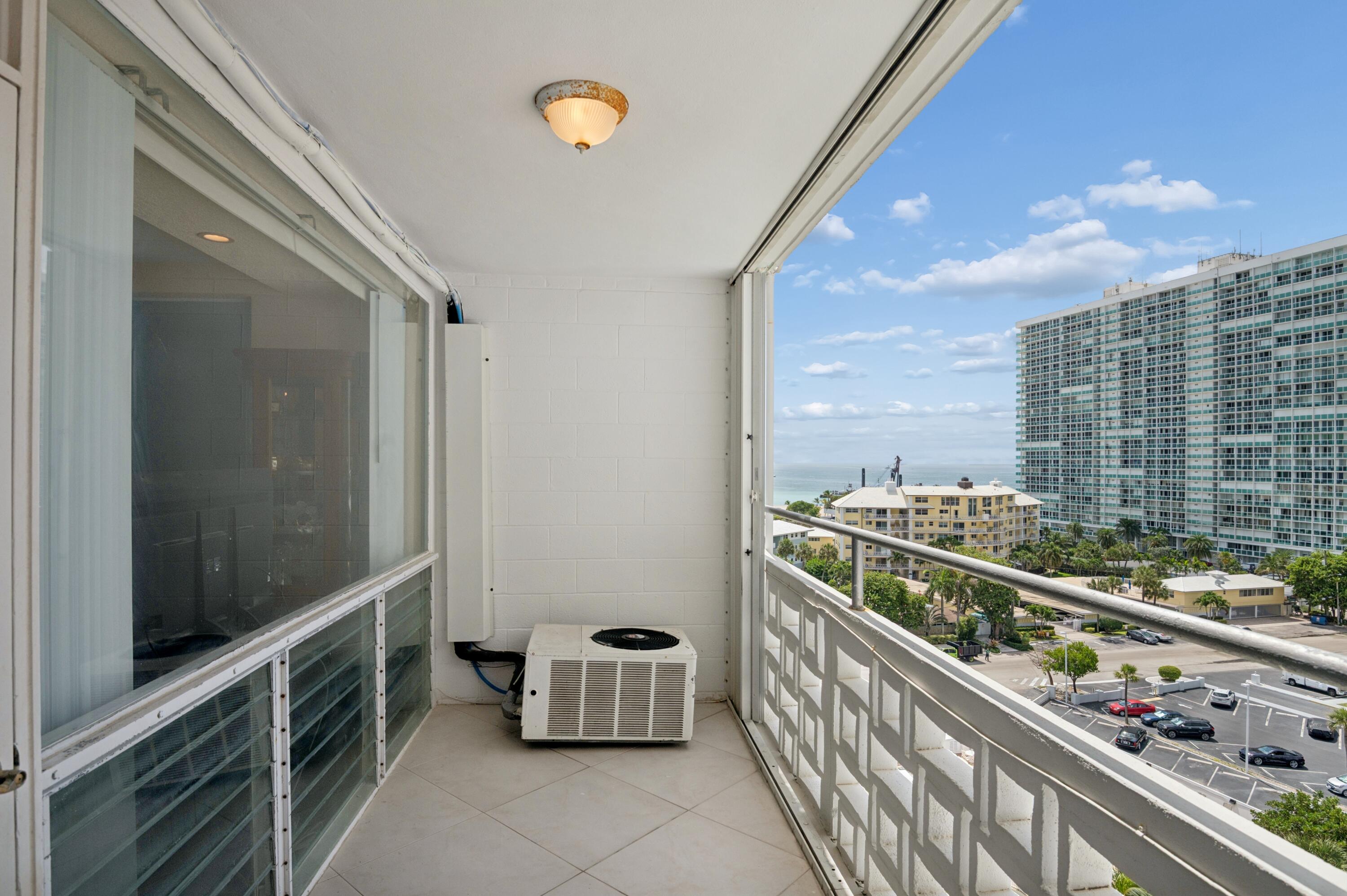 1900 S Ocean Drive 1006 Property Photo 8