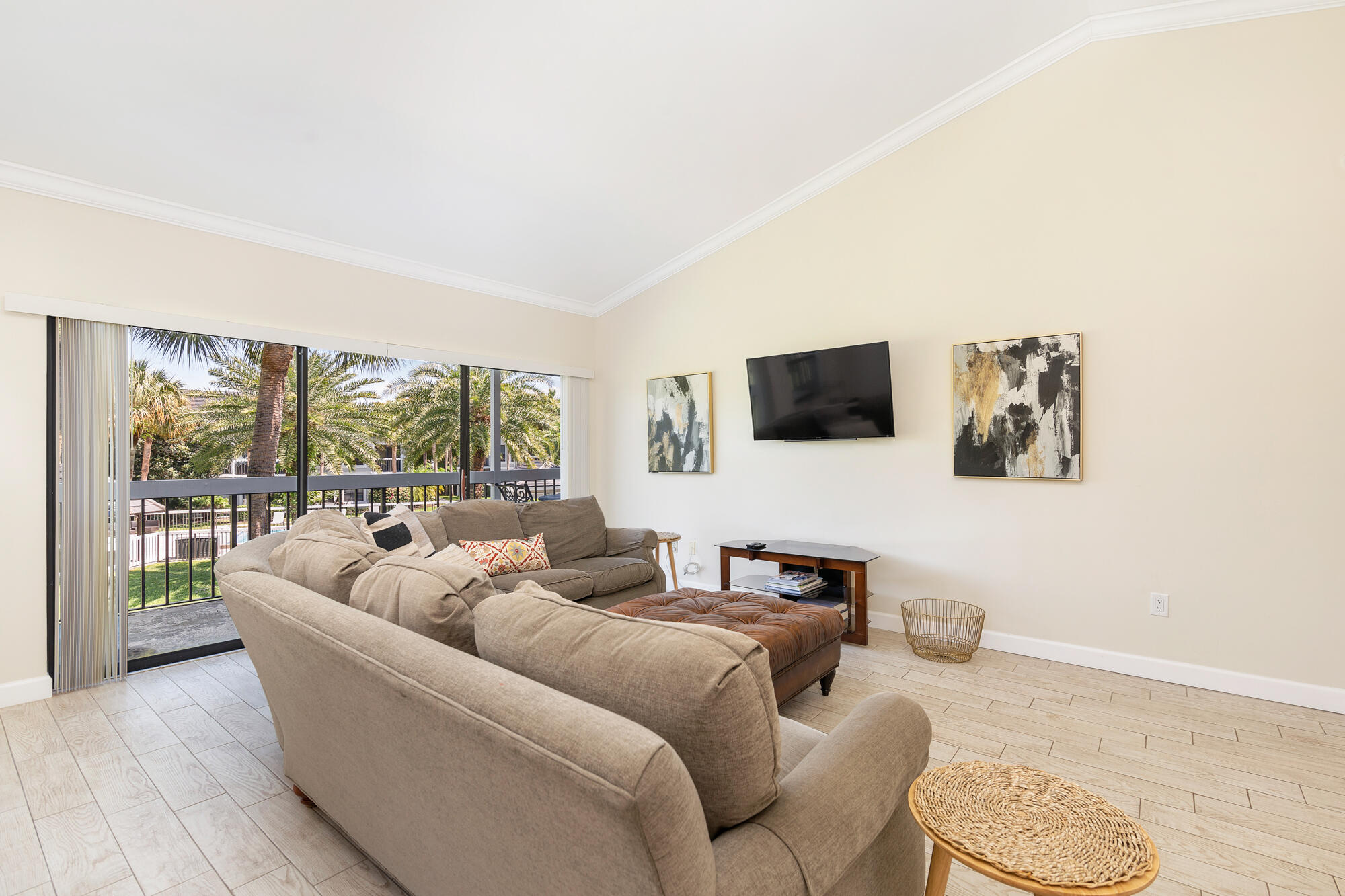 11863 Wimbledon Circle 501/500 Property Photo 6