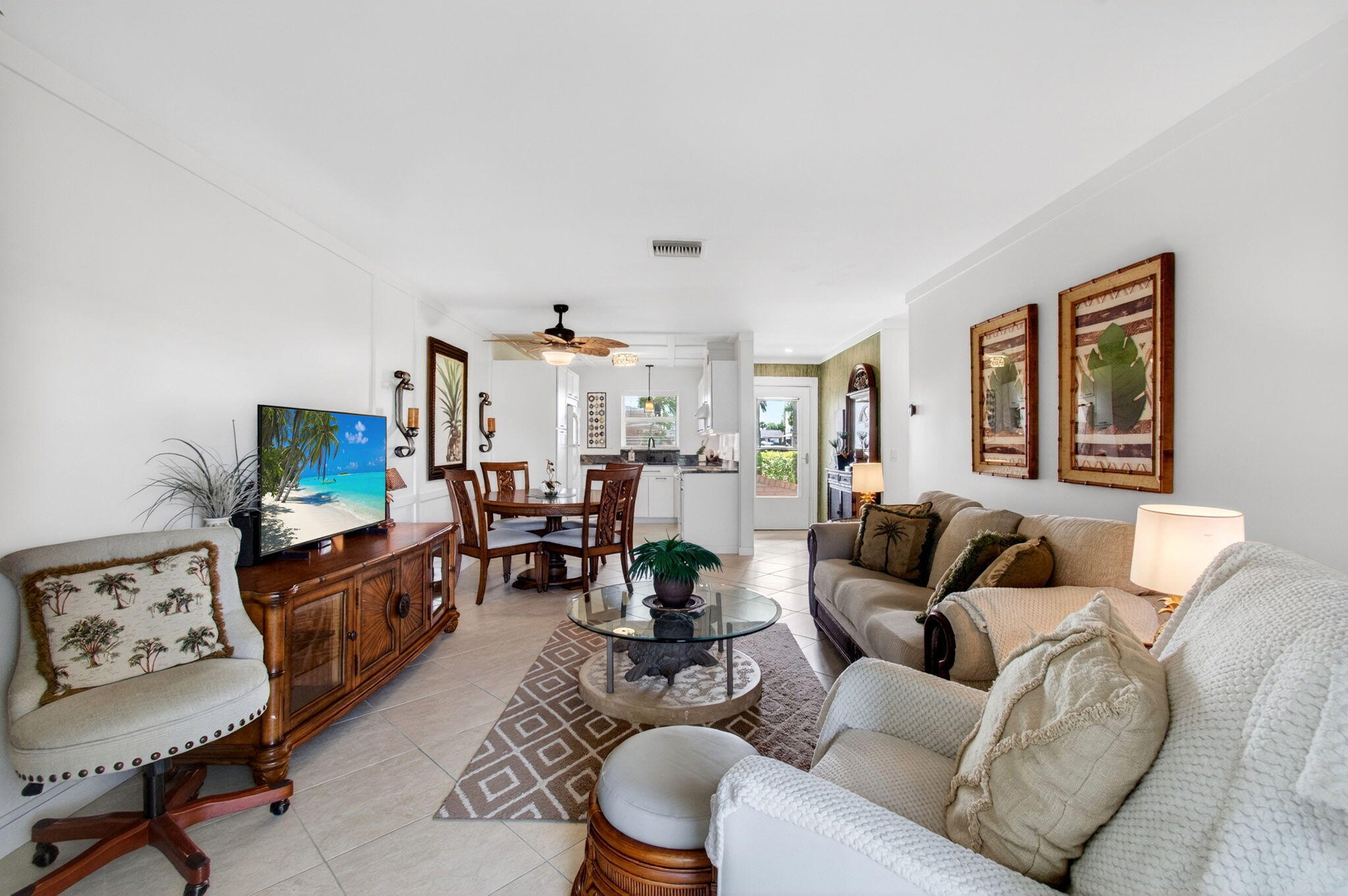 2533 Dudley Dr Unit E Property Photo 1