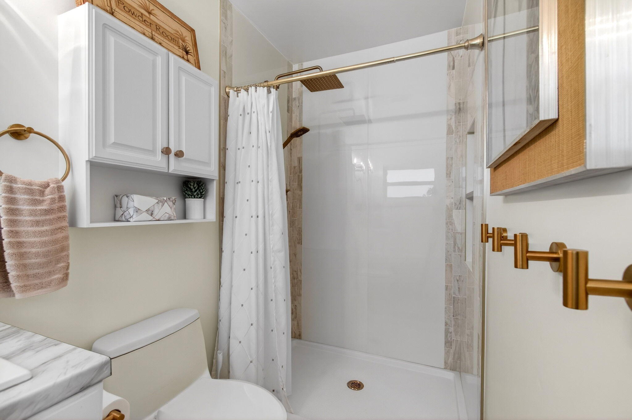 2533 Dudley Dr Unit E Property Photo 49