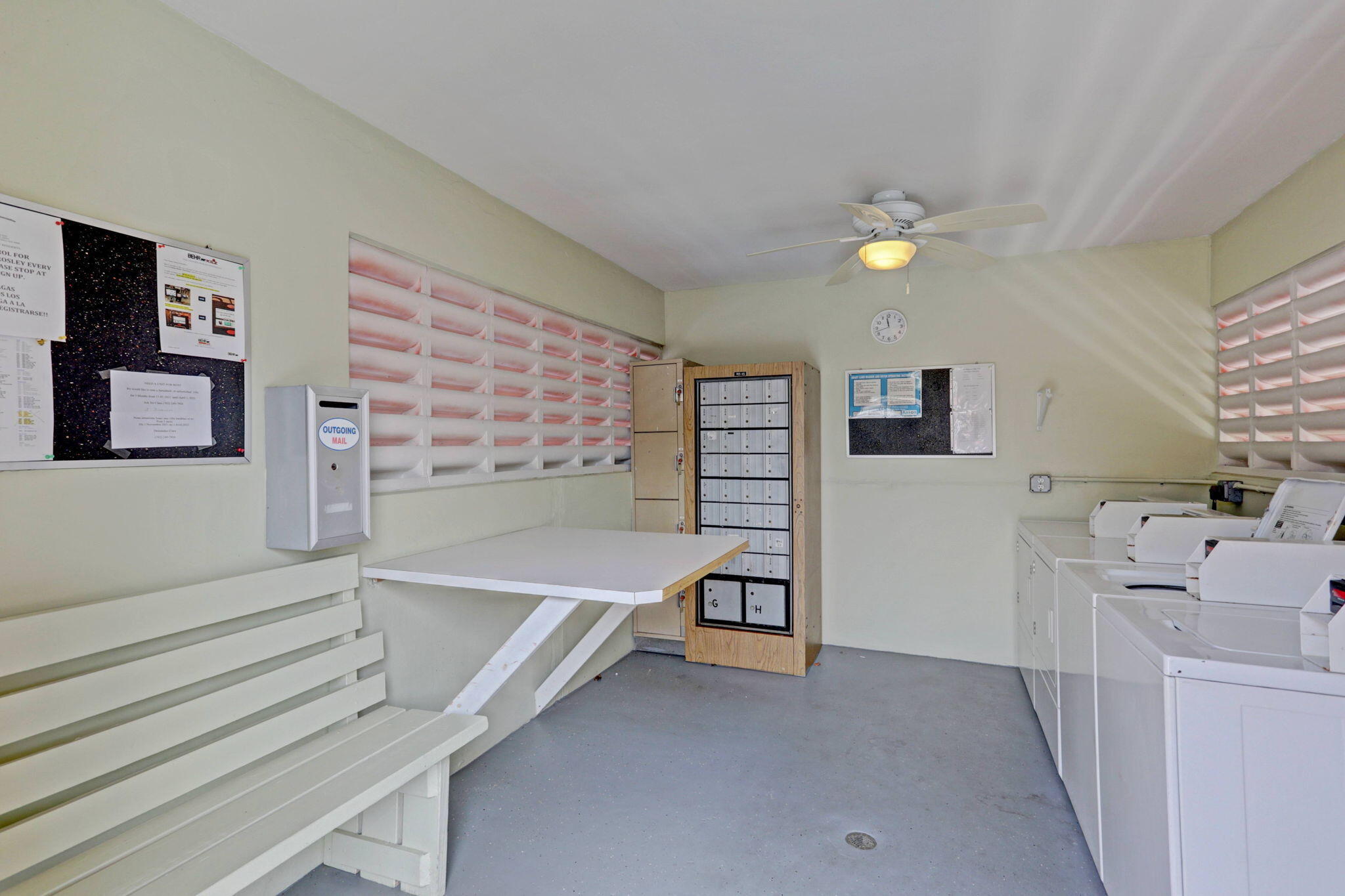 2533 Dudley Dr Unit E Property Photo 86