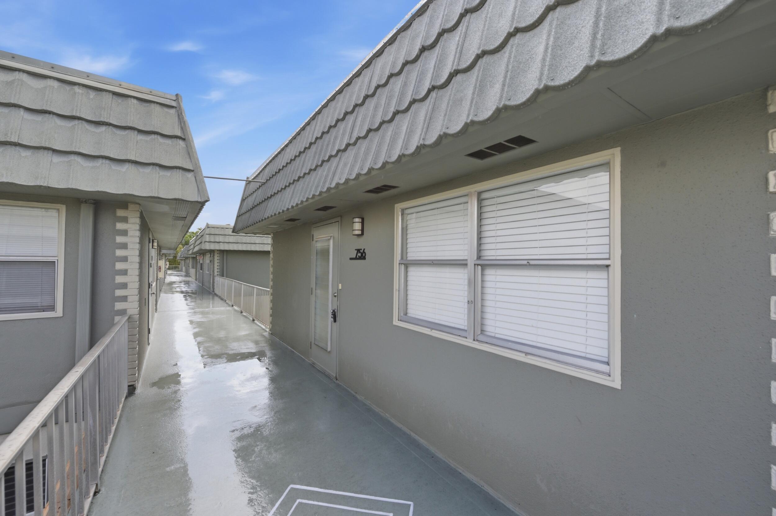 756 Flanders P Property Photo 3