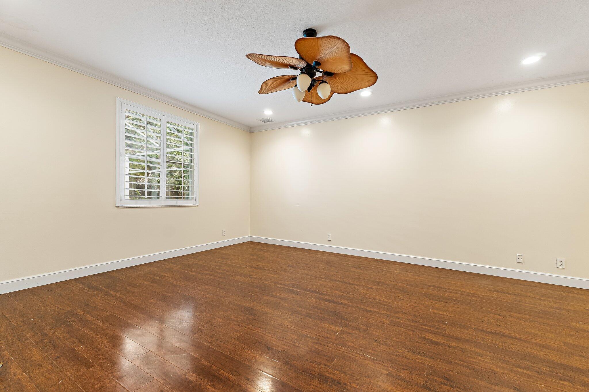 1138 Sw Lighthouse Drive Property Photo 27