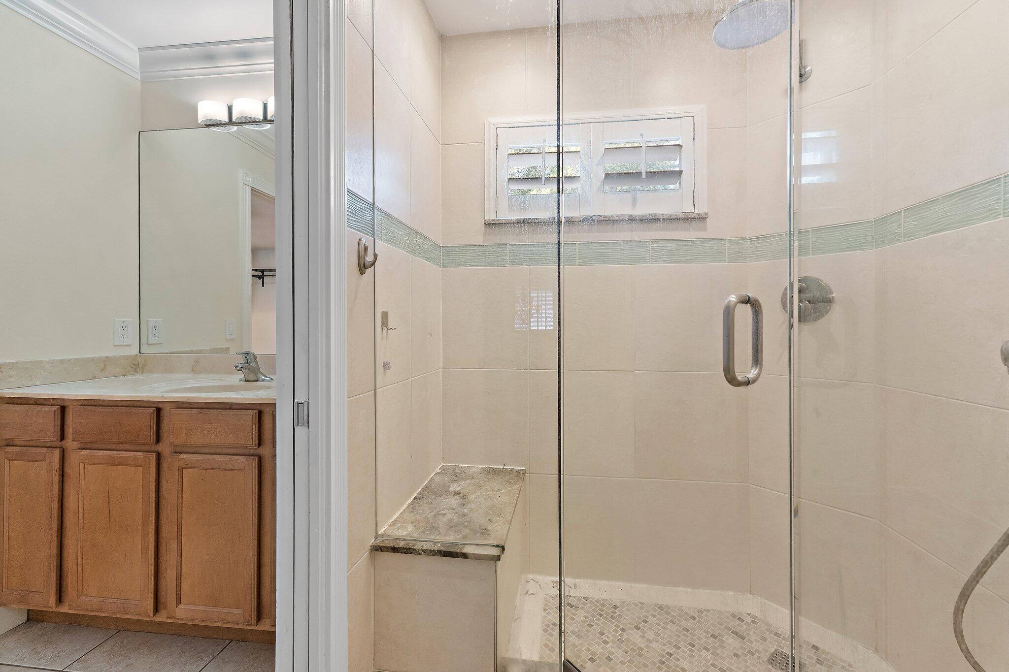 1138 Sw Lighthouse Drive Property Photo 44