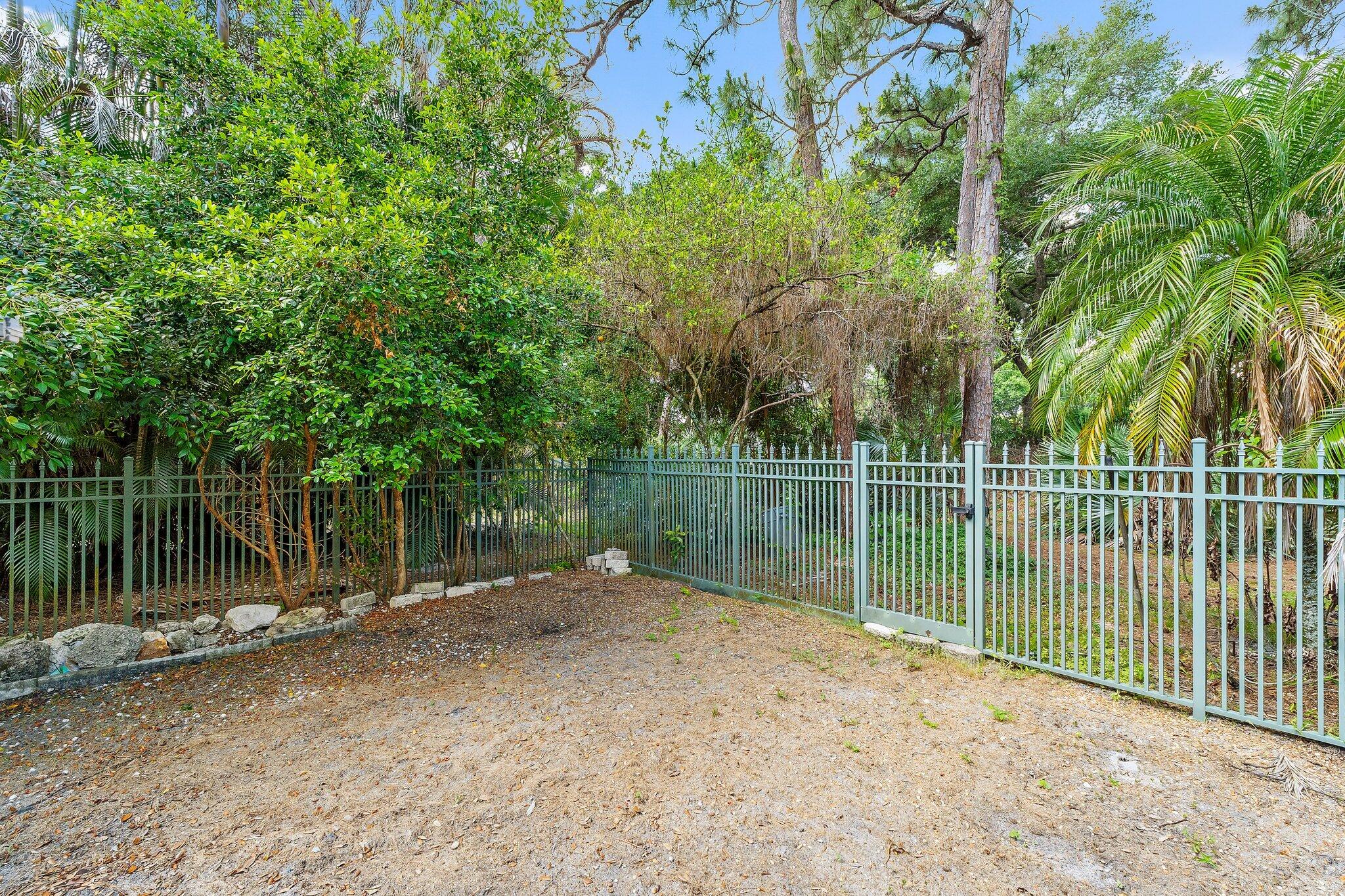 1138 Sw Lighthouse Drive Property Photo 53