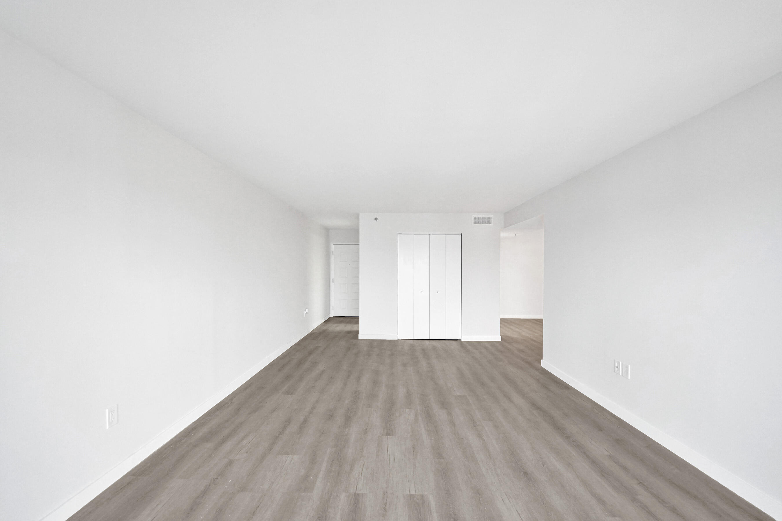 1201 S Ocean Drive 2509s Property Photo 14