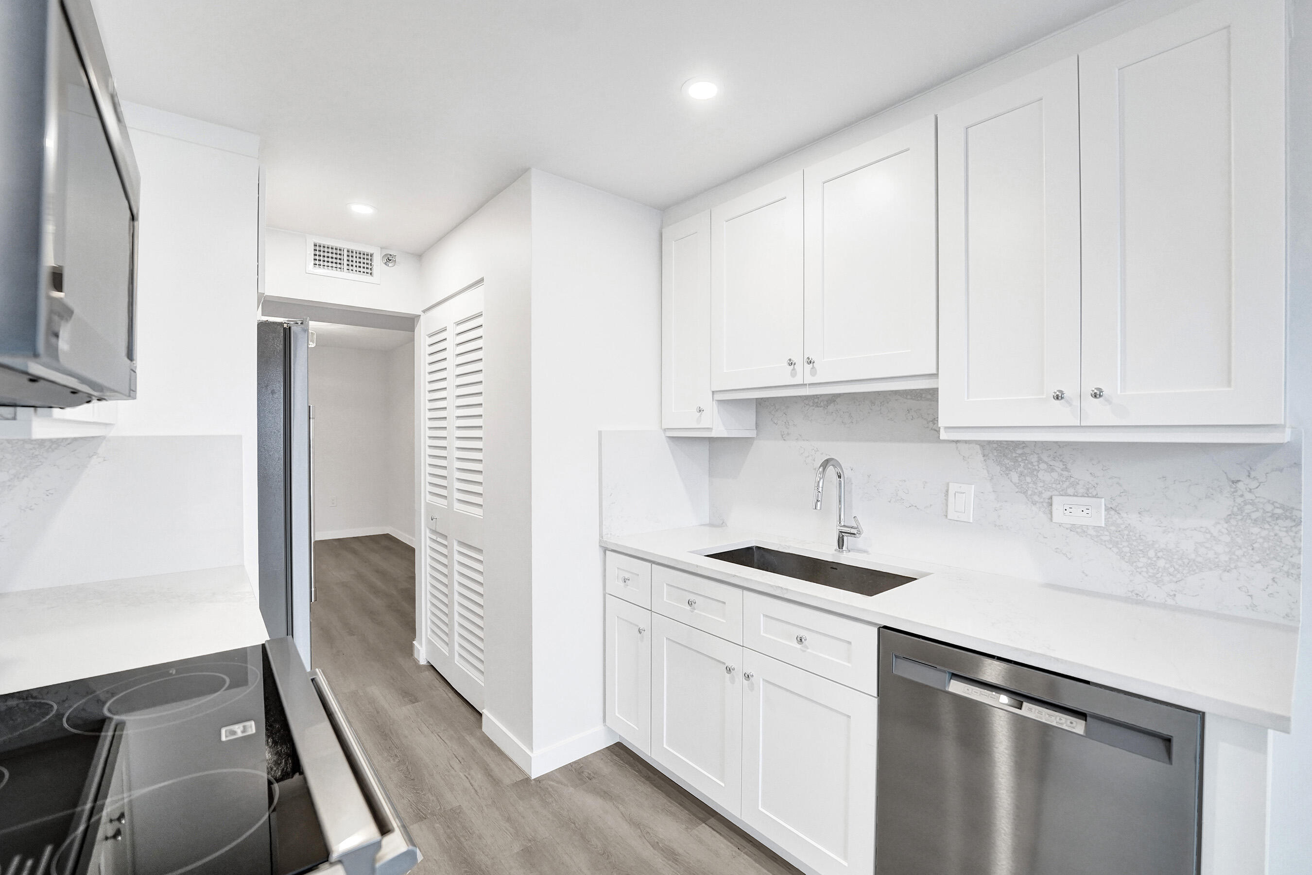 1201 S Ocean Drive 2509s Property Photo 26