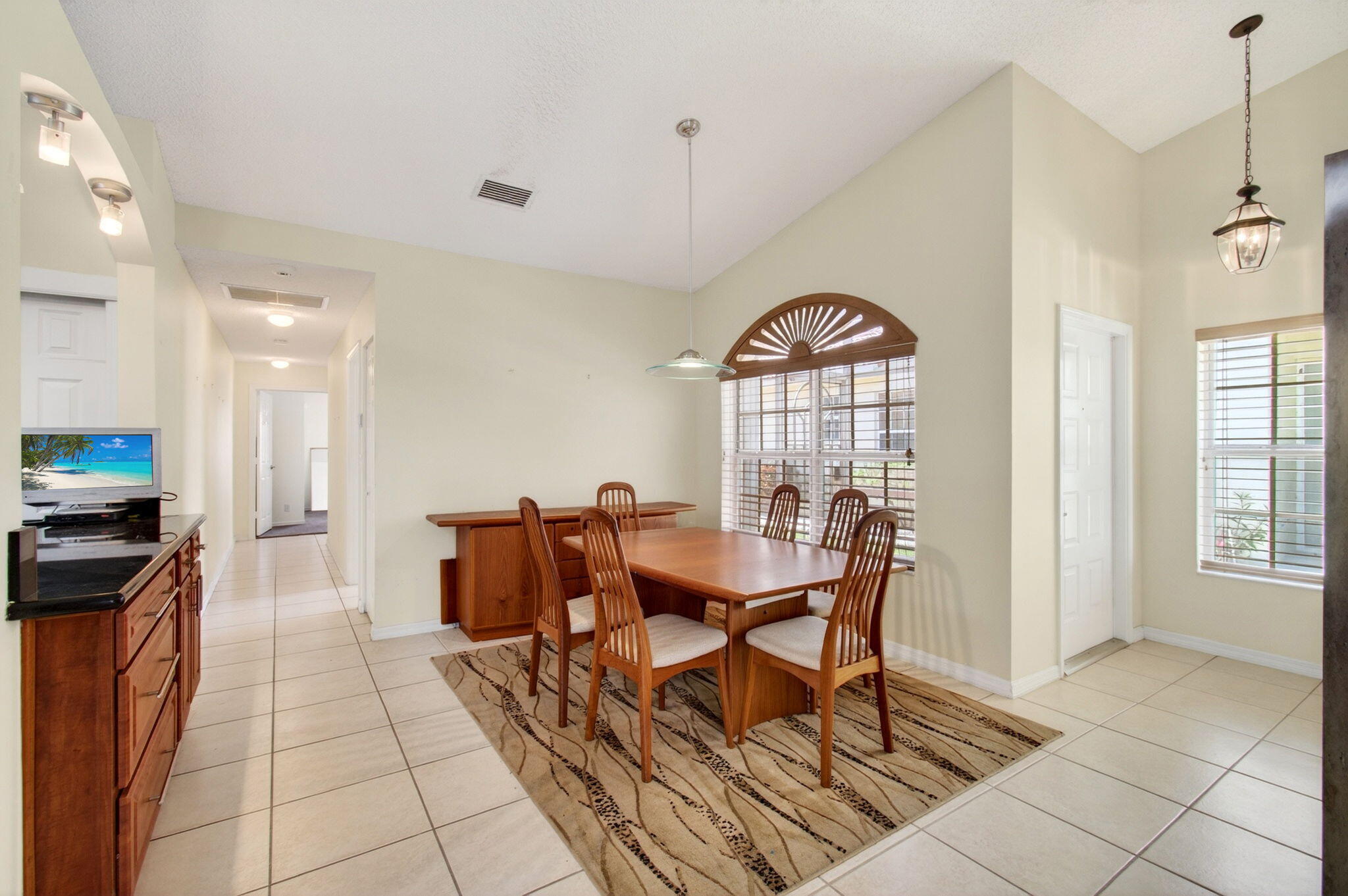6083 Caladium Road Property Photo 4