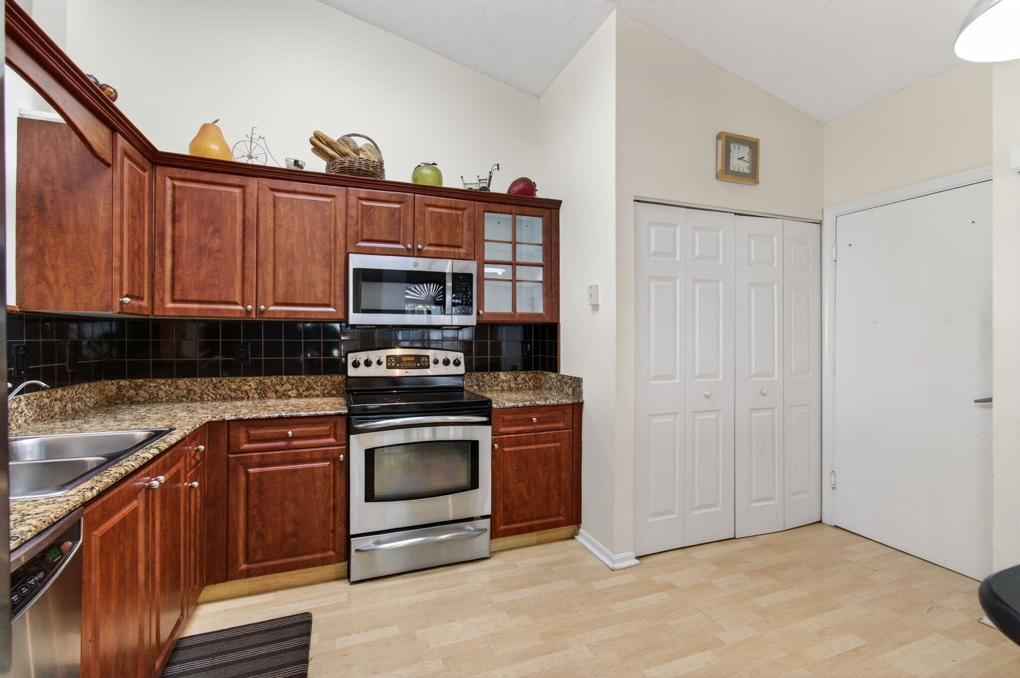 6083 Caladium Road Property Photo 9