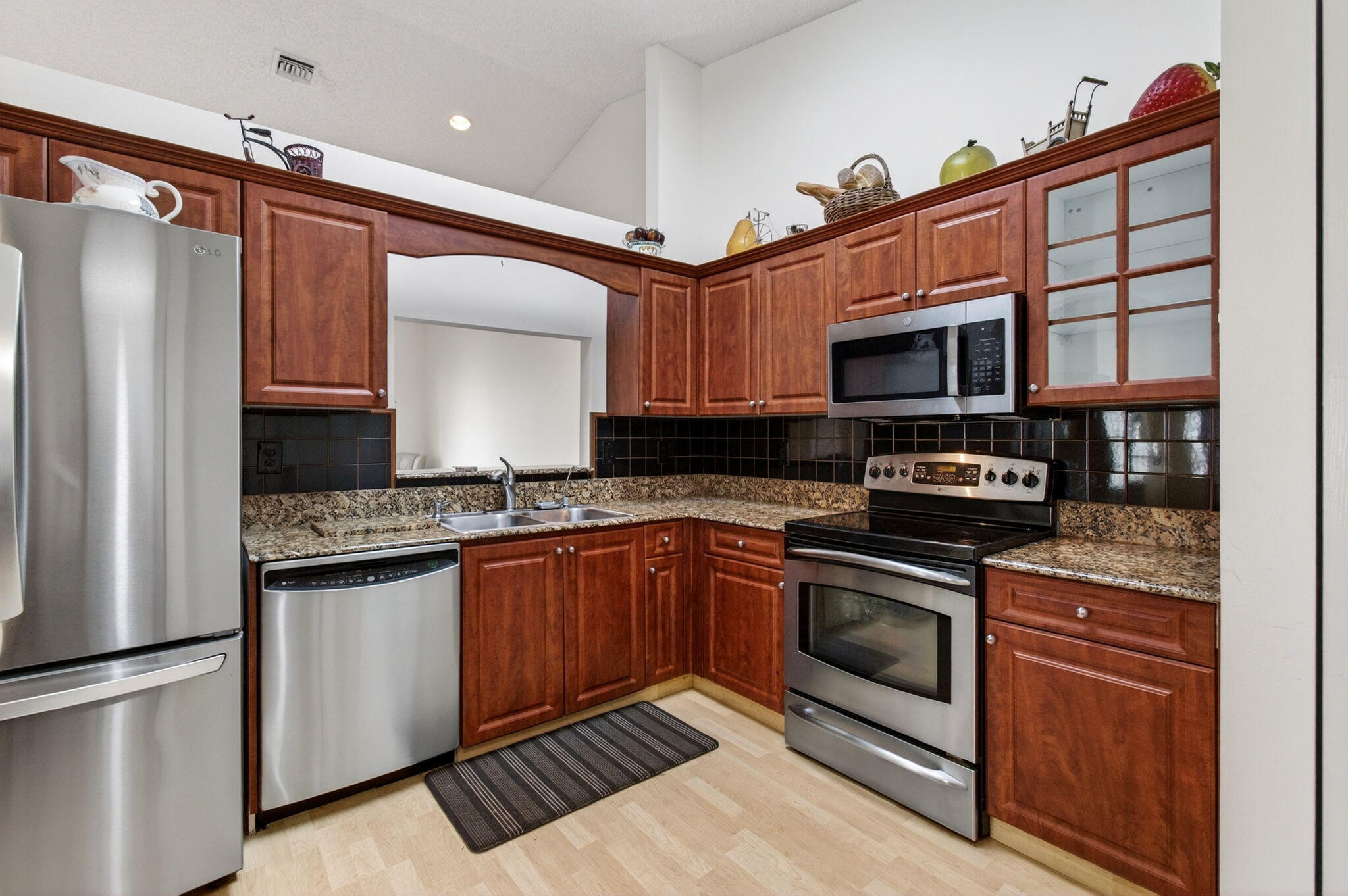 6083 Caladium Road Property Photo 10