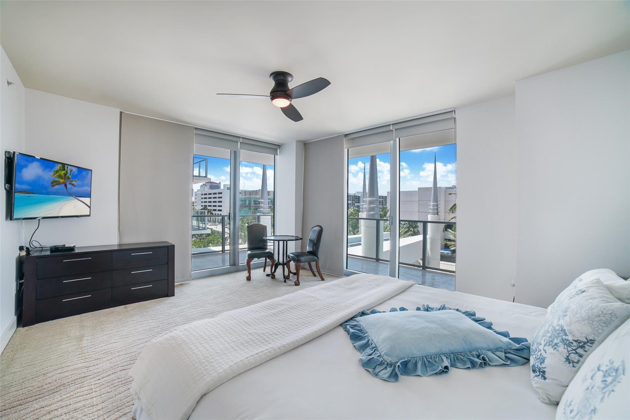 3101 S Ocean Drive 401 Property Photo 8