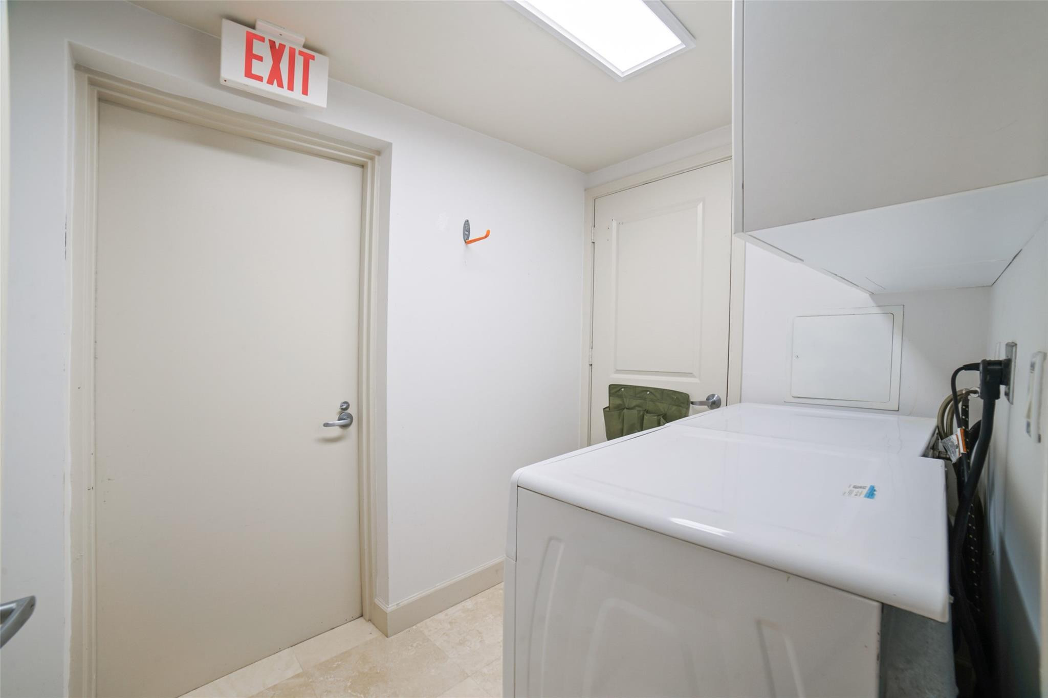 3101 S Ocean Drive 401 Property Photo 16