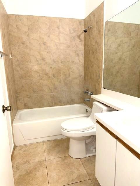 671 Cypress Lake Boulevard D21 Property Photo 10
