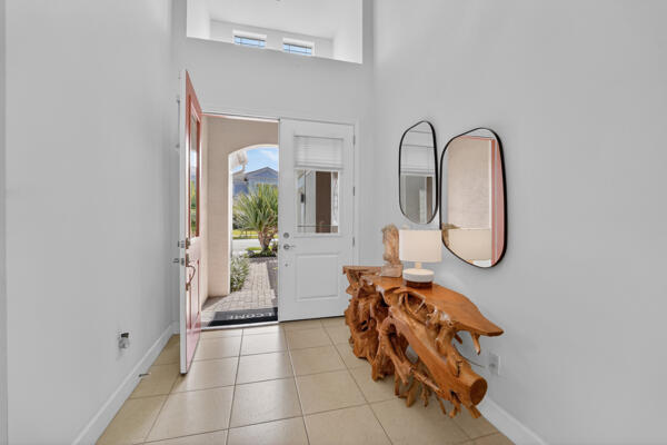15804 Goldfinch Circle Property Photo 6