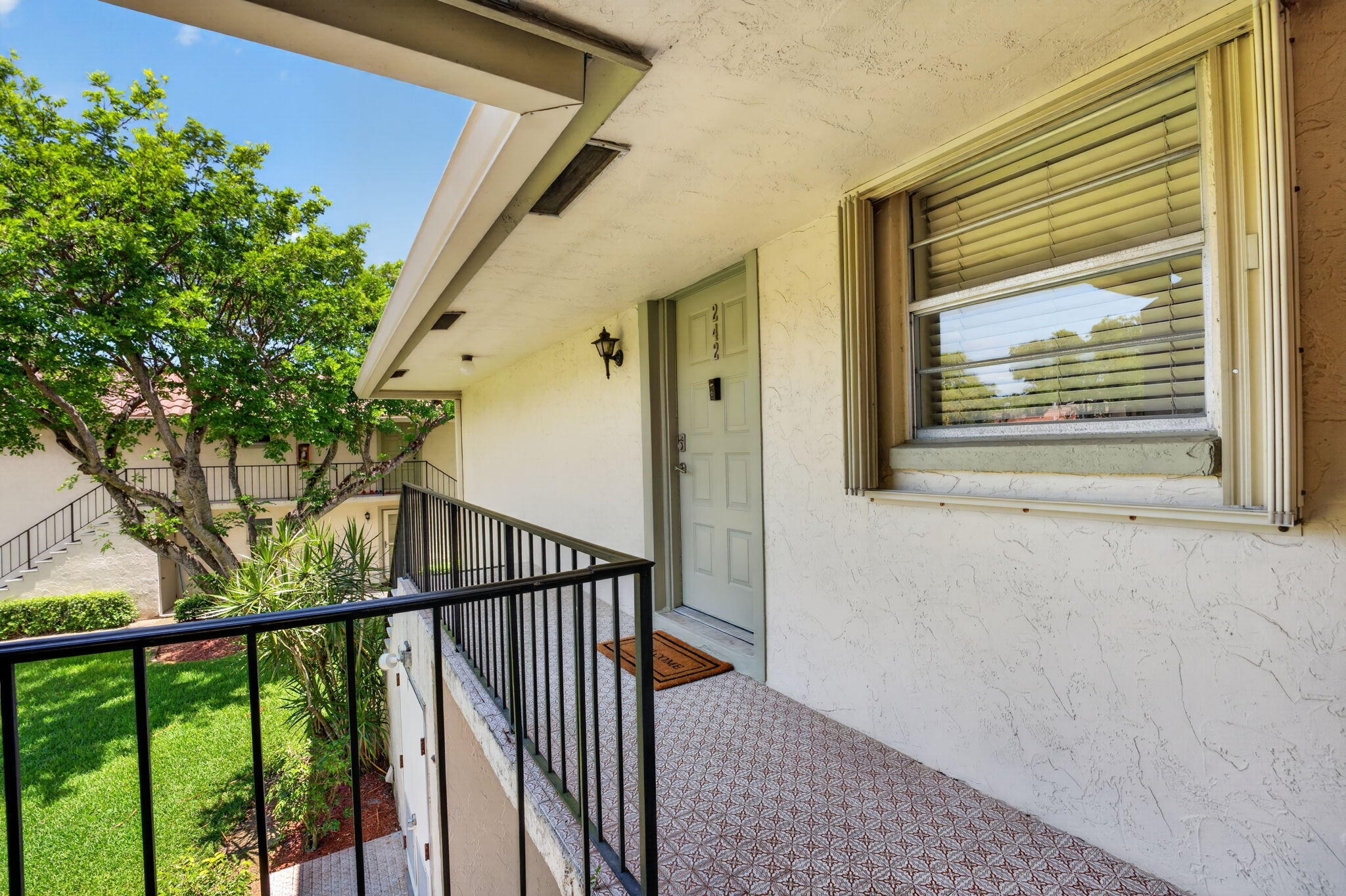 1174 Nw 13th Street 242b Property Photo 4