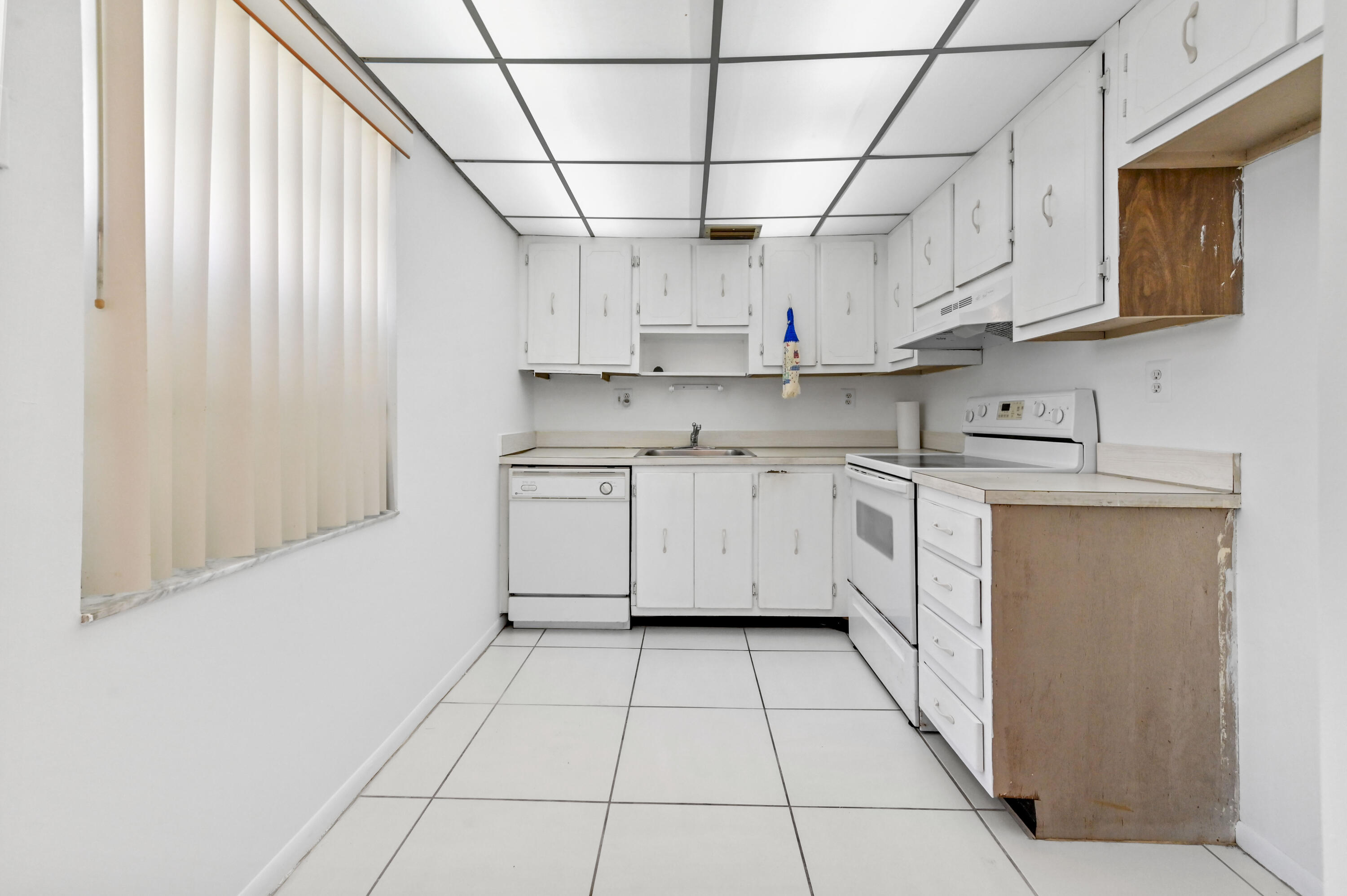 346 Capri H Property Photo 5