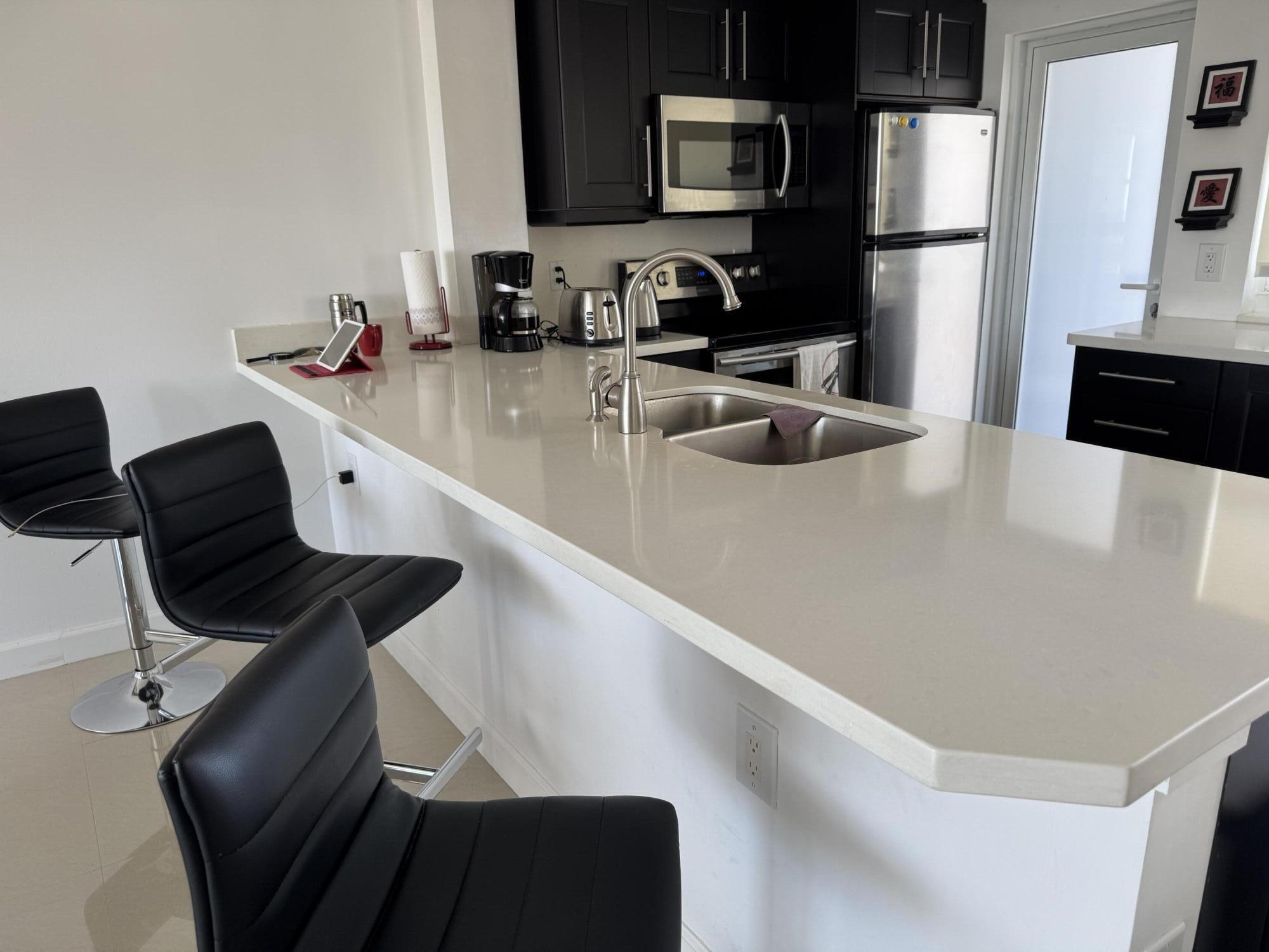 201 N Ocean Boulevard Ph1 Property Photo 3
