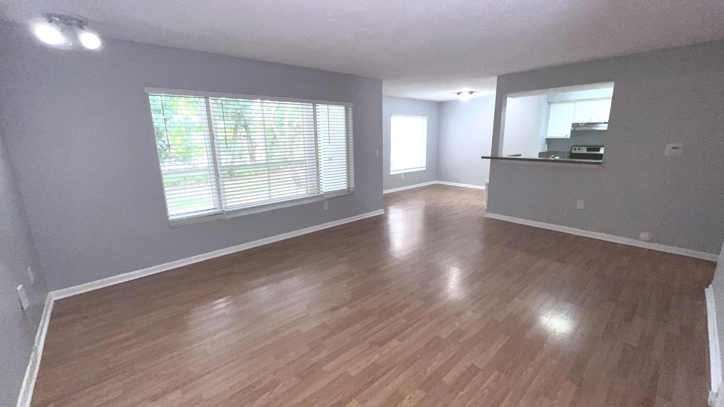 815 W Boynton Beach Boulevard 11-107 Property Photo 8