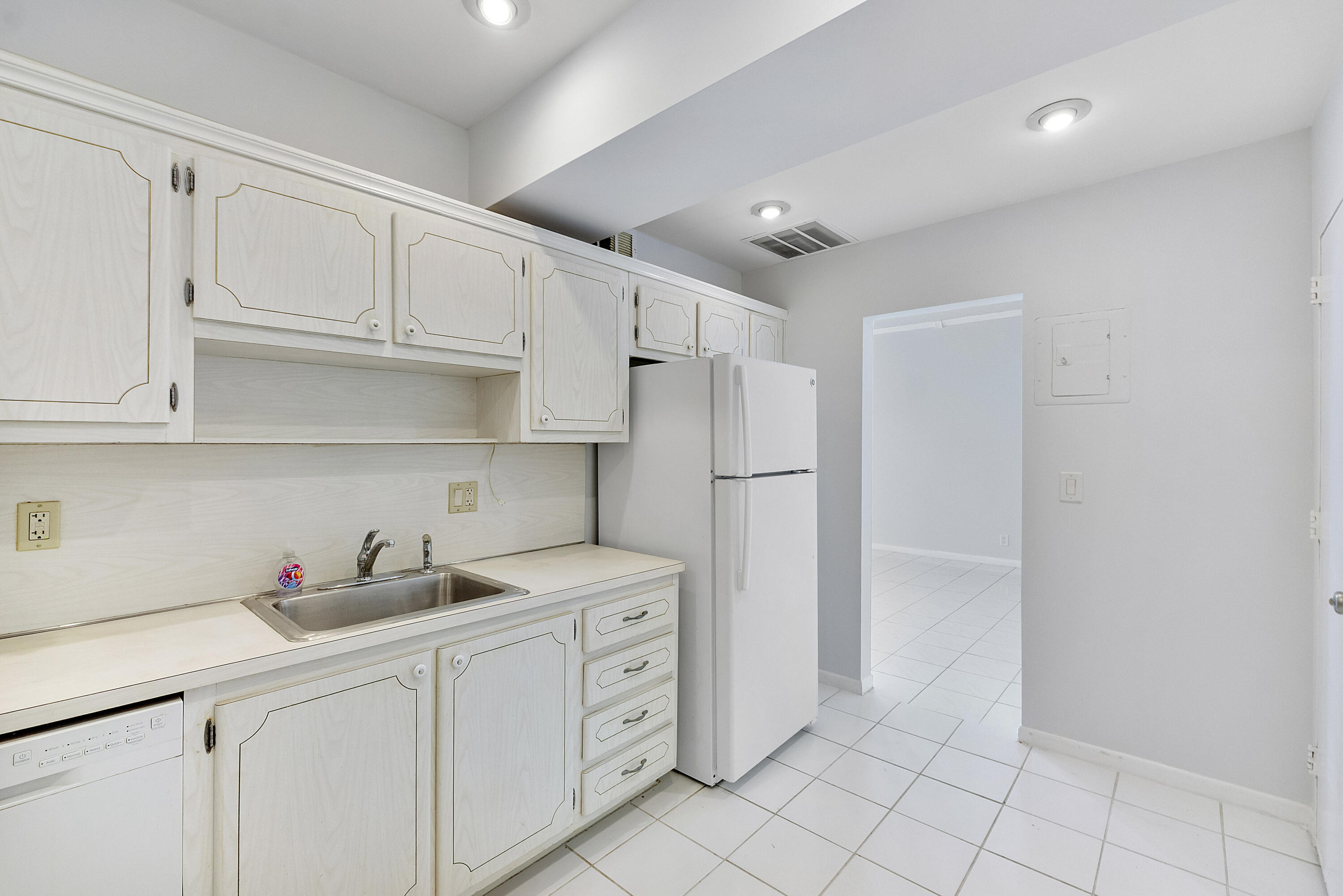 2851 S Ocean Boulevard 7 E Property Photo 10