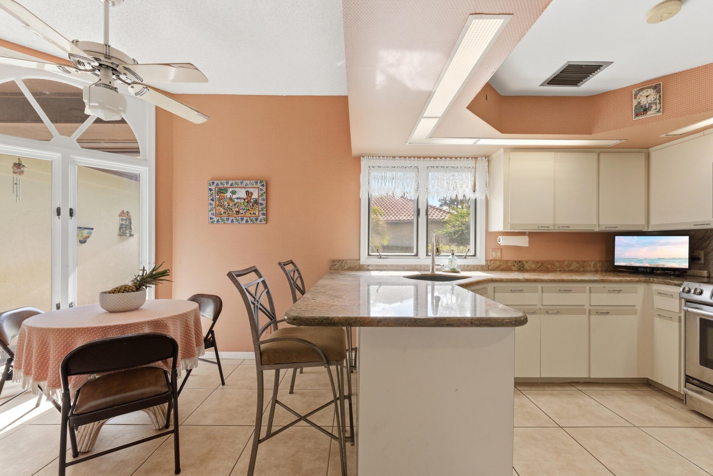 5370 Se Merion Way Property Photo 11
