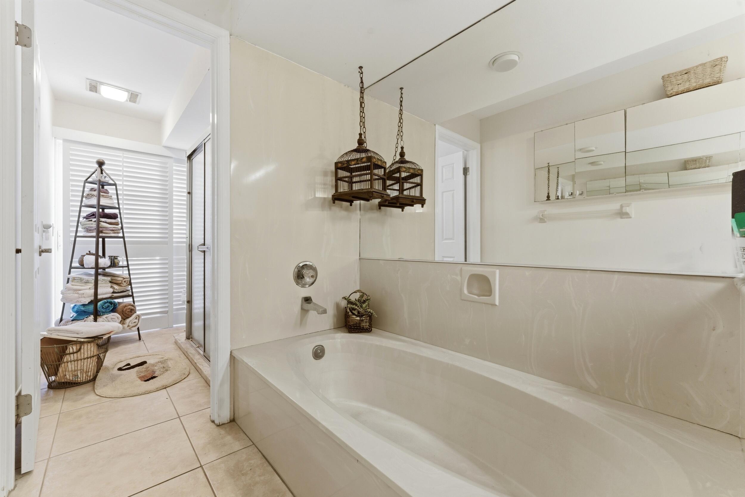 5370 Se Merion Way Property Photo 15