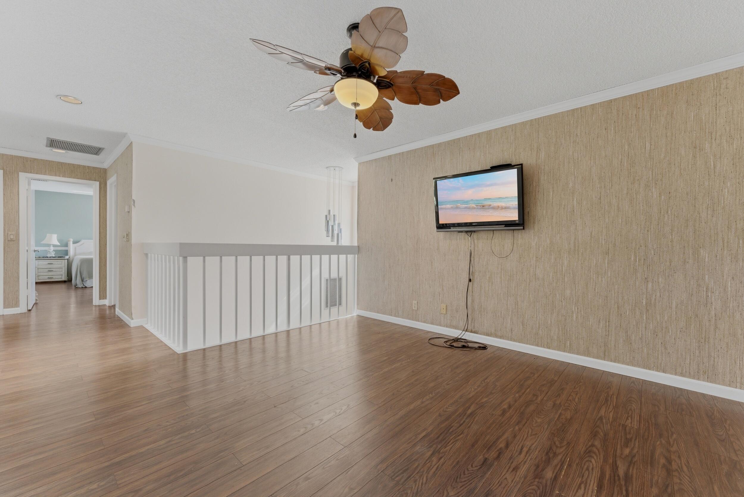 5370 Se Merion Way Property Photo 19