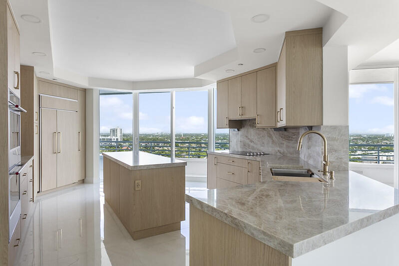 1700 S Ocean Boulevard 15c Property Photo 6