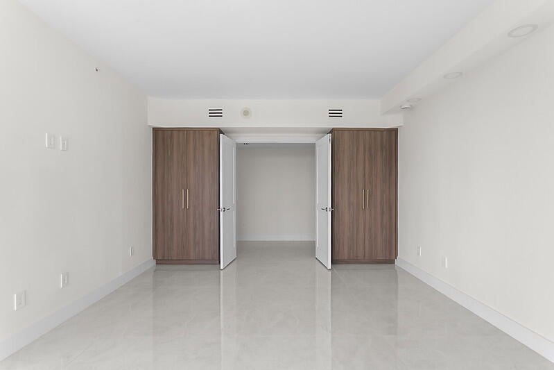 1700 S Ocean Boulevard 15c Property Photo 37