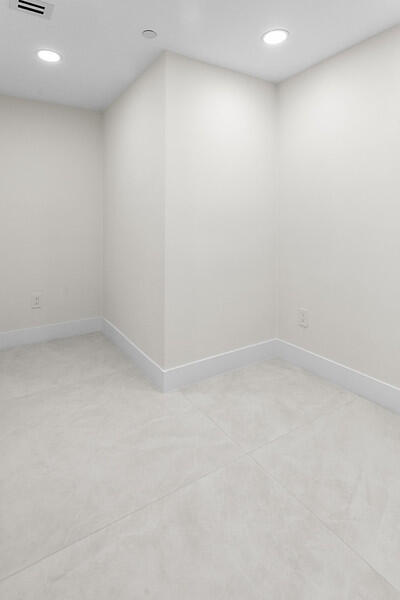 1700 S Ocean Boulevard 15c Property Photo 38