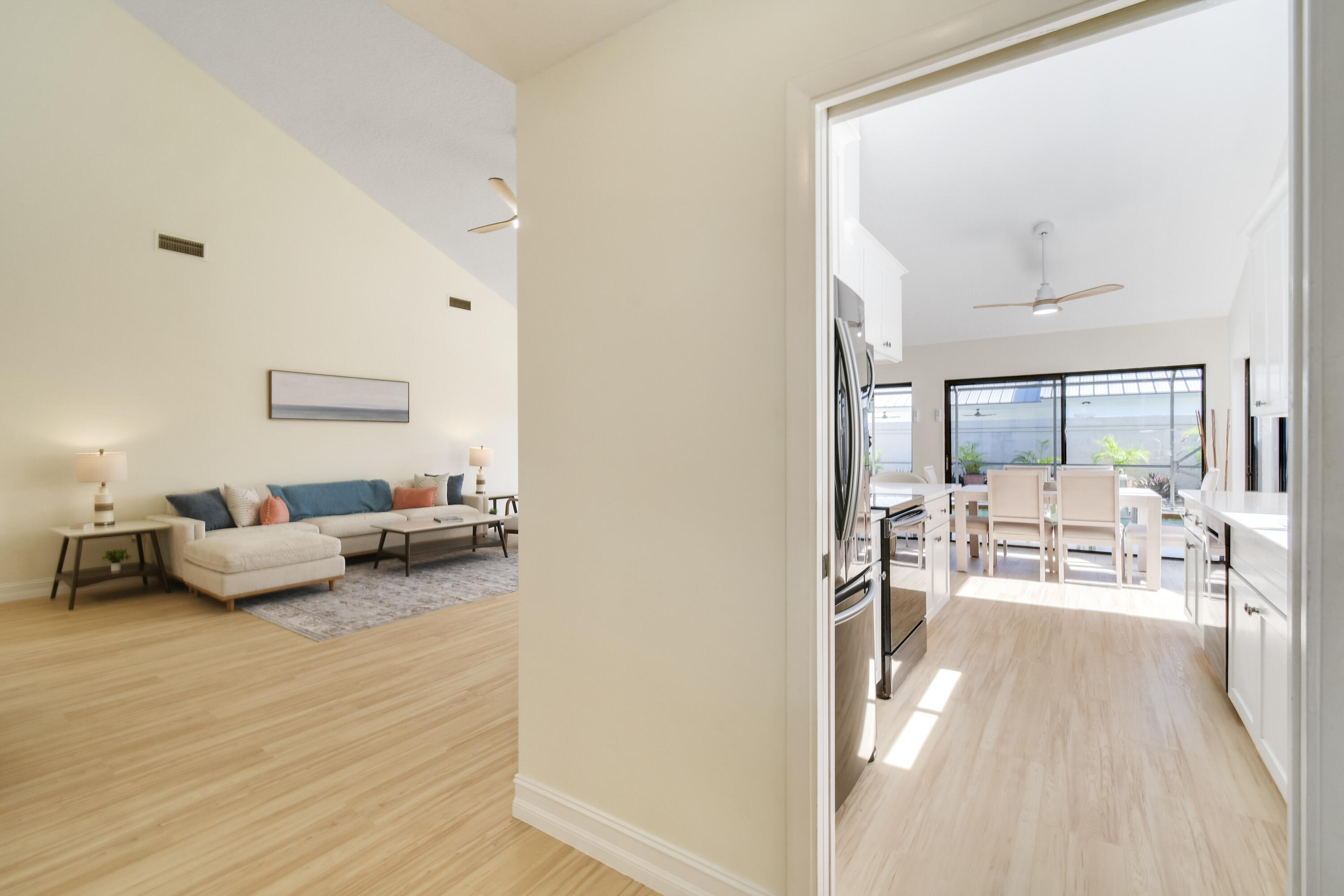 137 Harbourside Circle Property Photo 5