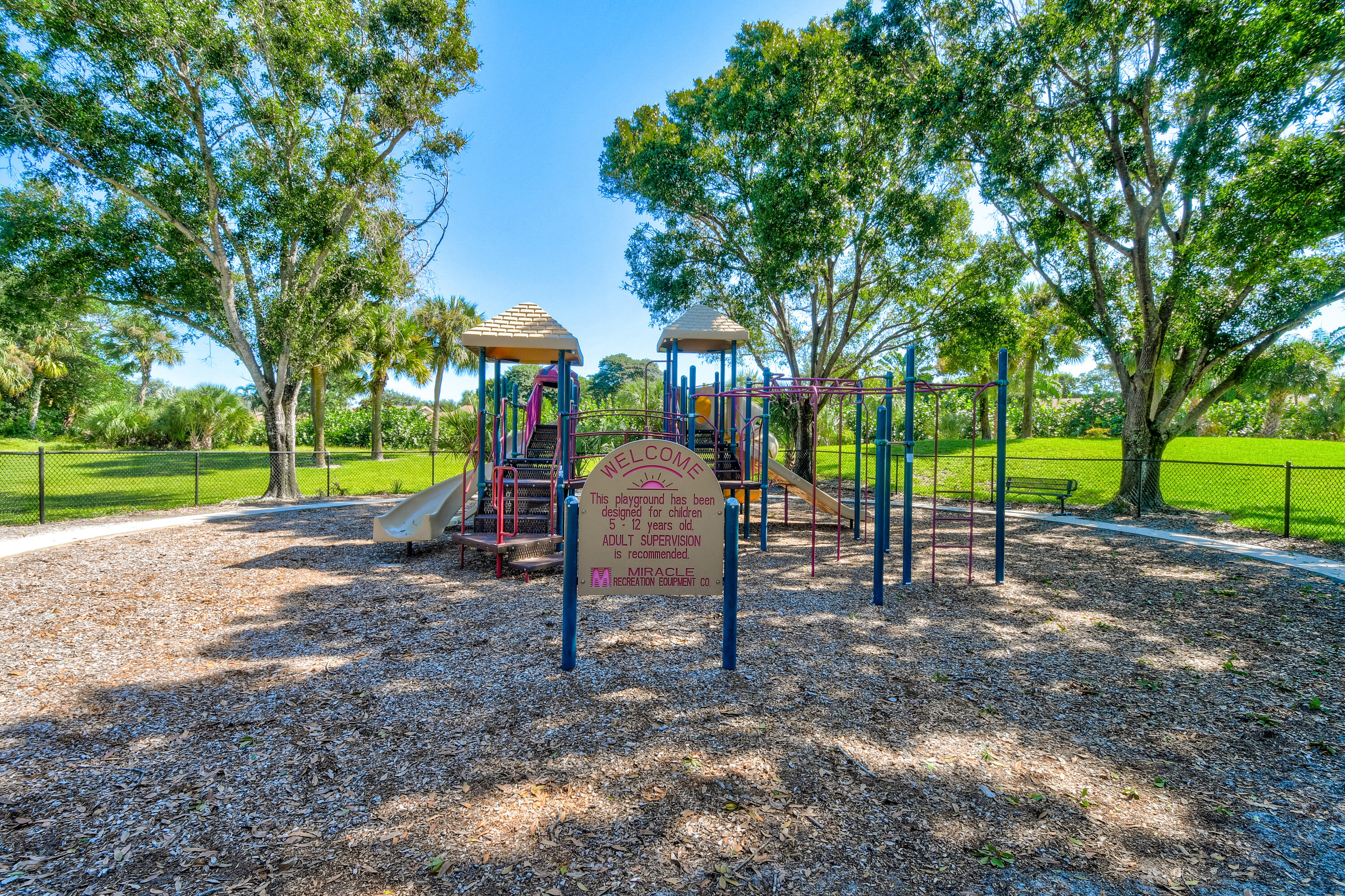 137 Harbourside Circle Property Photo 40